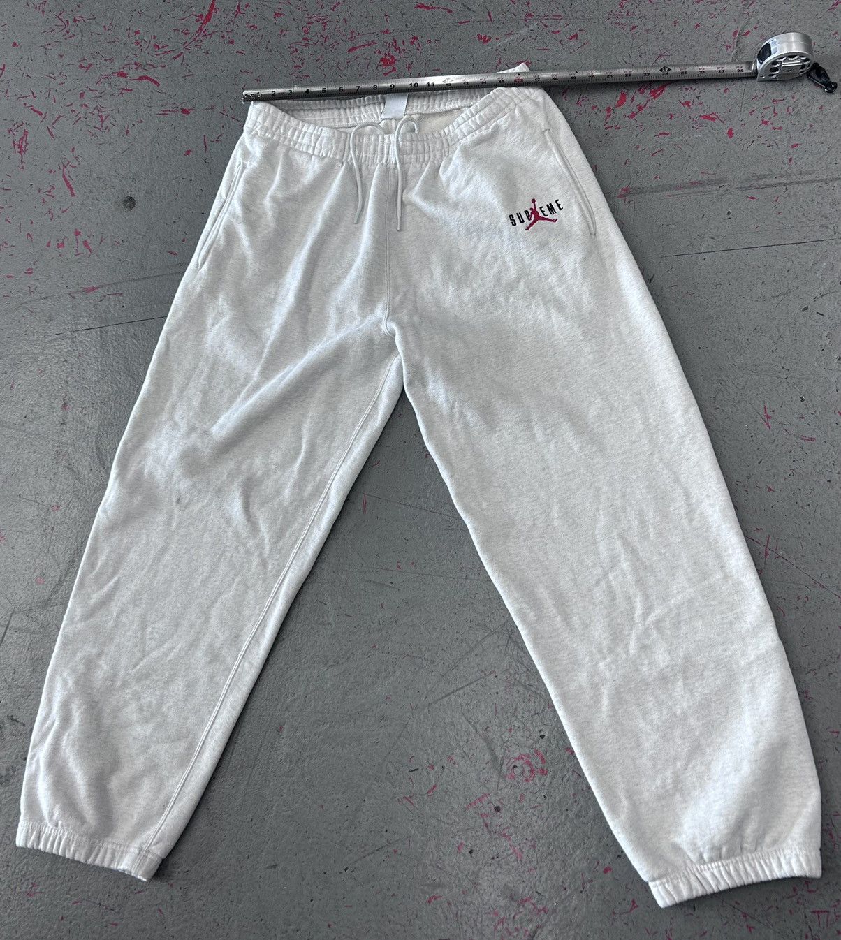Supreme Supreme Jordan Sweatpant (FW24) Size Large Size US 32 / EU 48 - 11 Thumbnail