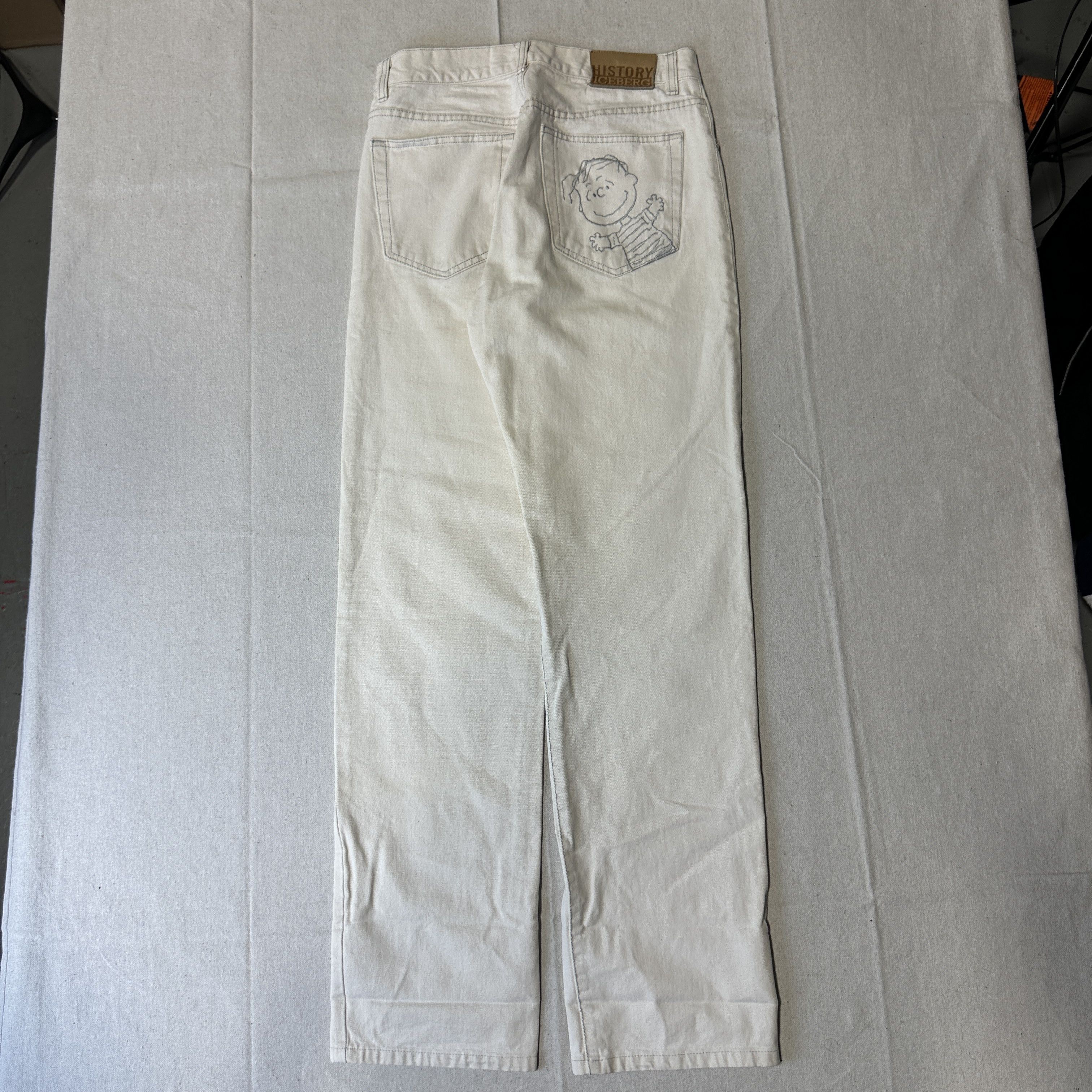 Iceberg Vintage Iceberg History Embroidered Character White Jeans Size 32 Size US 32 / EU 48 - 6 Thumbnail