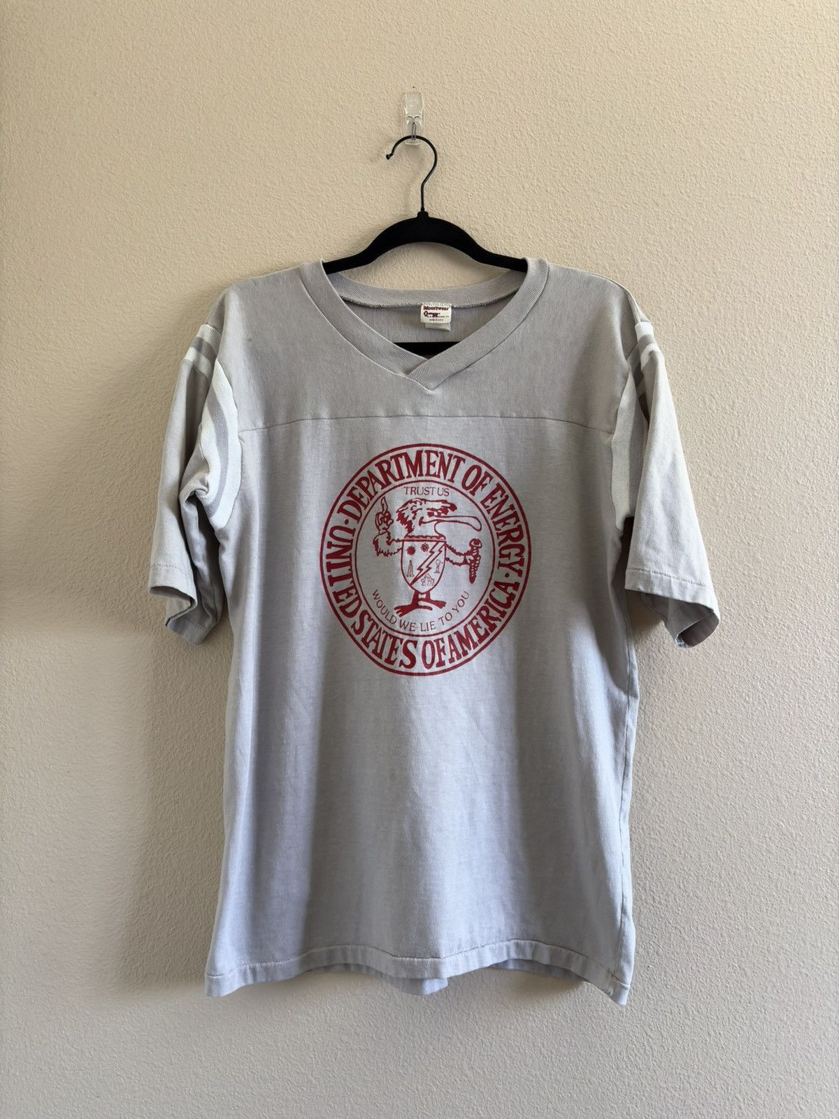 Vintage 70s True Vintage Dept. of Energy Political Satire Jersey Tee Size US L / EU 52-54 / 3 - 1 Thumbnail