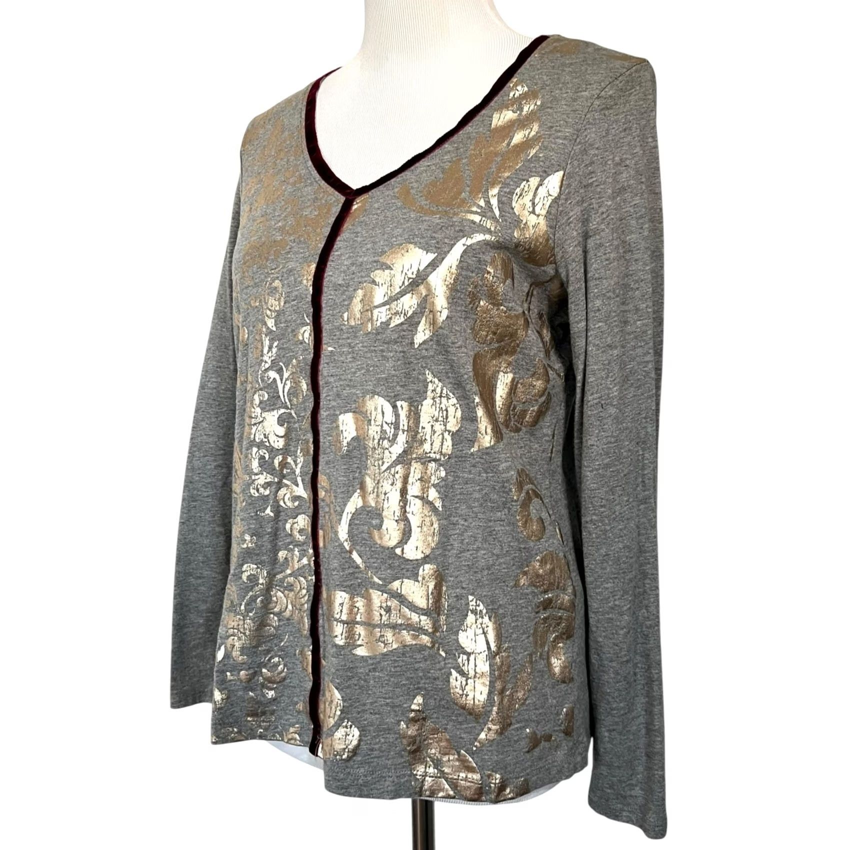Velvet Chico’s Zenergy Womens Top Blouse Velvet Trim Gray Long Sleeve V-Neck M Size M / US 6-8 / IT 42-44 - 2 Thumbnail