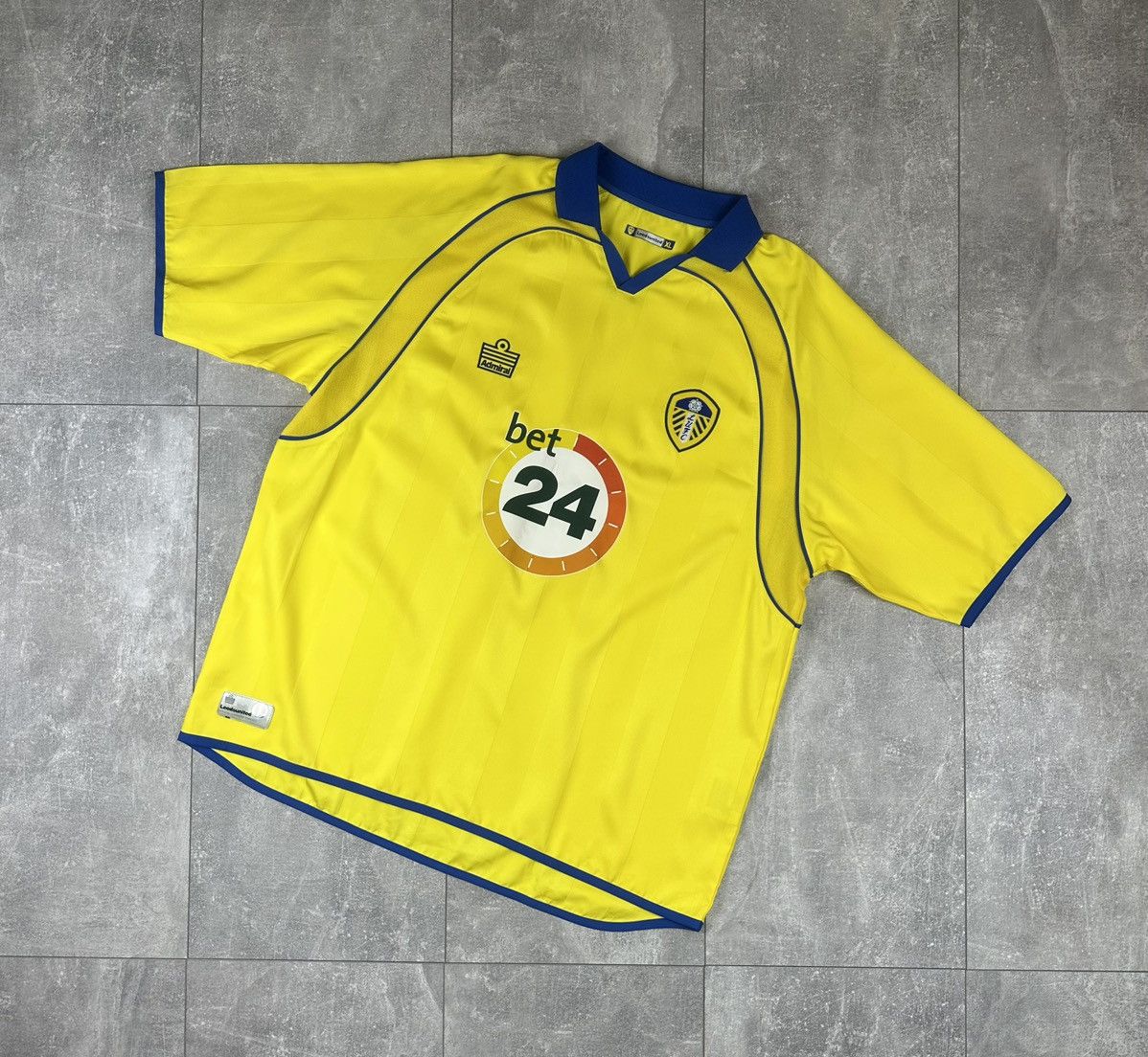 Other Admiral Leeds United 2006/07 Away Soccer Football Jersey Size US XL / EU 56 / 4 - 2 Thumbnail