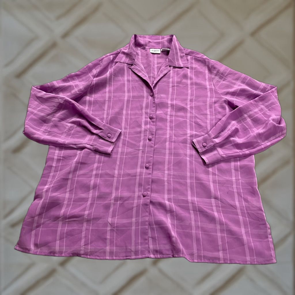 Vintage **Liz Baker 18W Plus Size Purple Check Button-Down Shirt Blouse Women** User: **Liz Baker 18W Plus Size Purple Check Button-Down Women's Shirt** Size XXL / US 16-18 / IT 52-54 - 1 Thumbnail