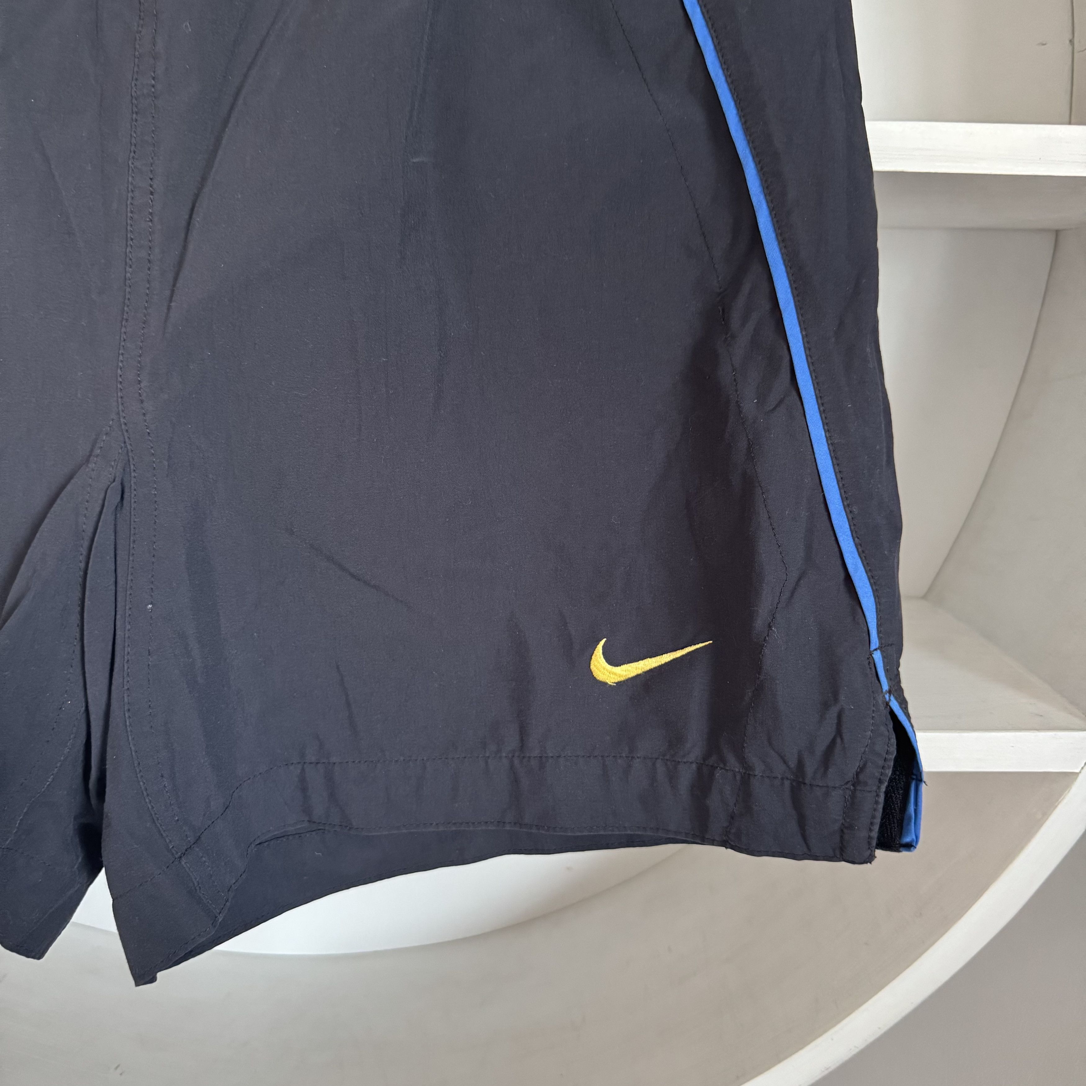 Nike Men's NIKE FC INTER MILANO Vintage Black Shorts Size US 30 / EU 46 - 4 Thumbnail