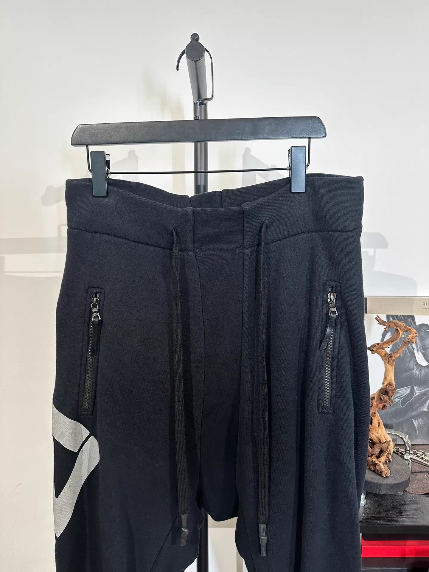 Boris Bidjan Saberi Boris Bidjan Saberi 11by bbs embroidered cuffed pant LNWT Size US 34 / EU 50 - 3 Thumbnail