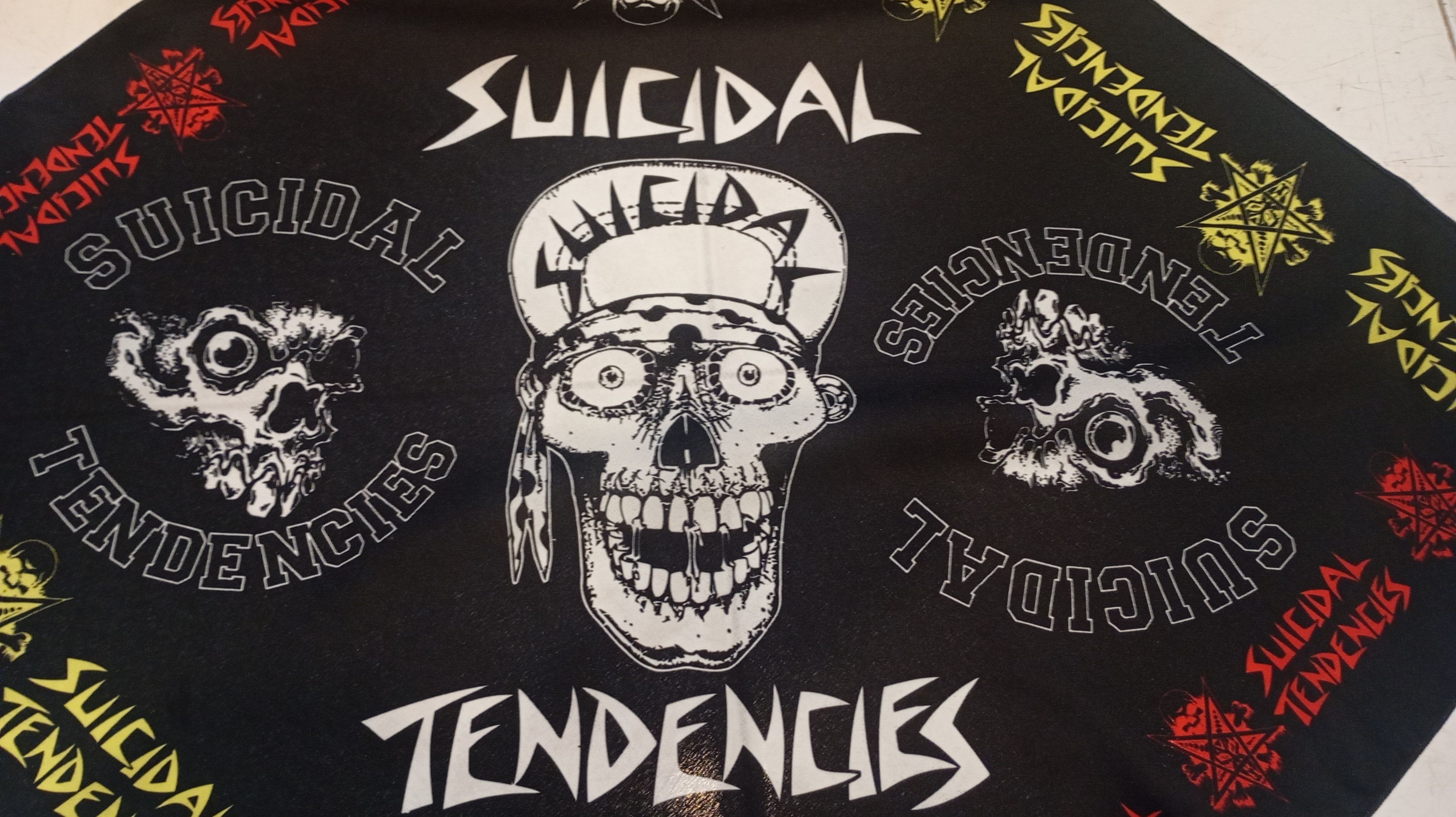 Band Tees Skulls Bandana Handkerchief Rock Band Streetwear suicidal Size ONE SIZE - 3 Thumbnail