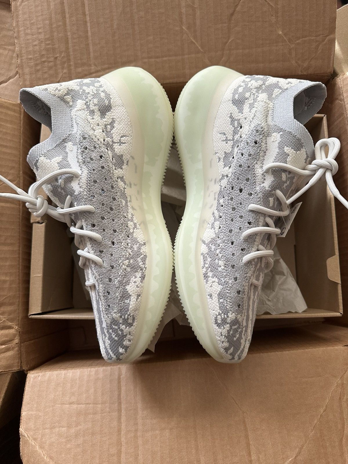 Adidas × Kanye West Yeezy Boost 380 Alien Size US 11 / EU 44 - 6 Thumbnail