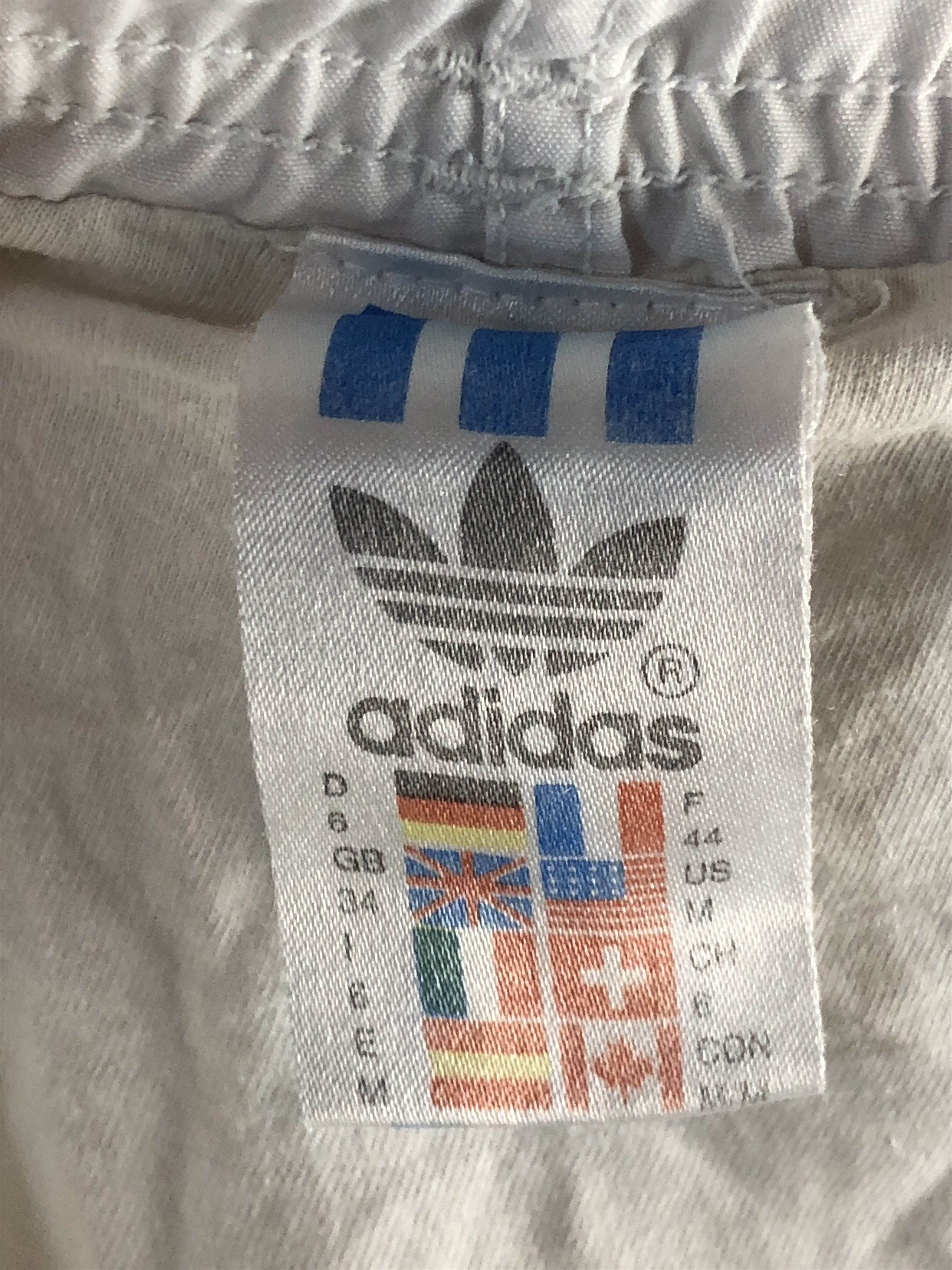 Adidas × Vintage 90s Adidas Originals Vintage Men's Track Shorts - Size M Size US 32 / EU 48 - 4 Thumbnail