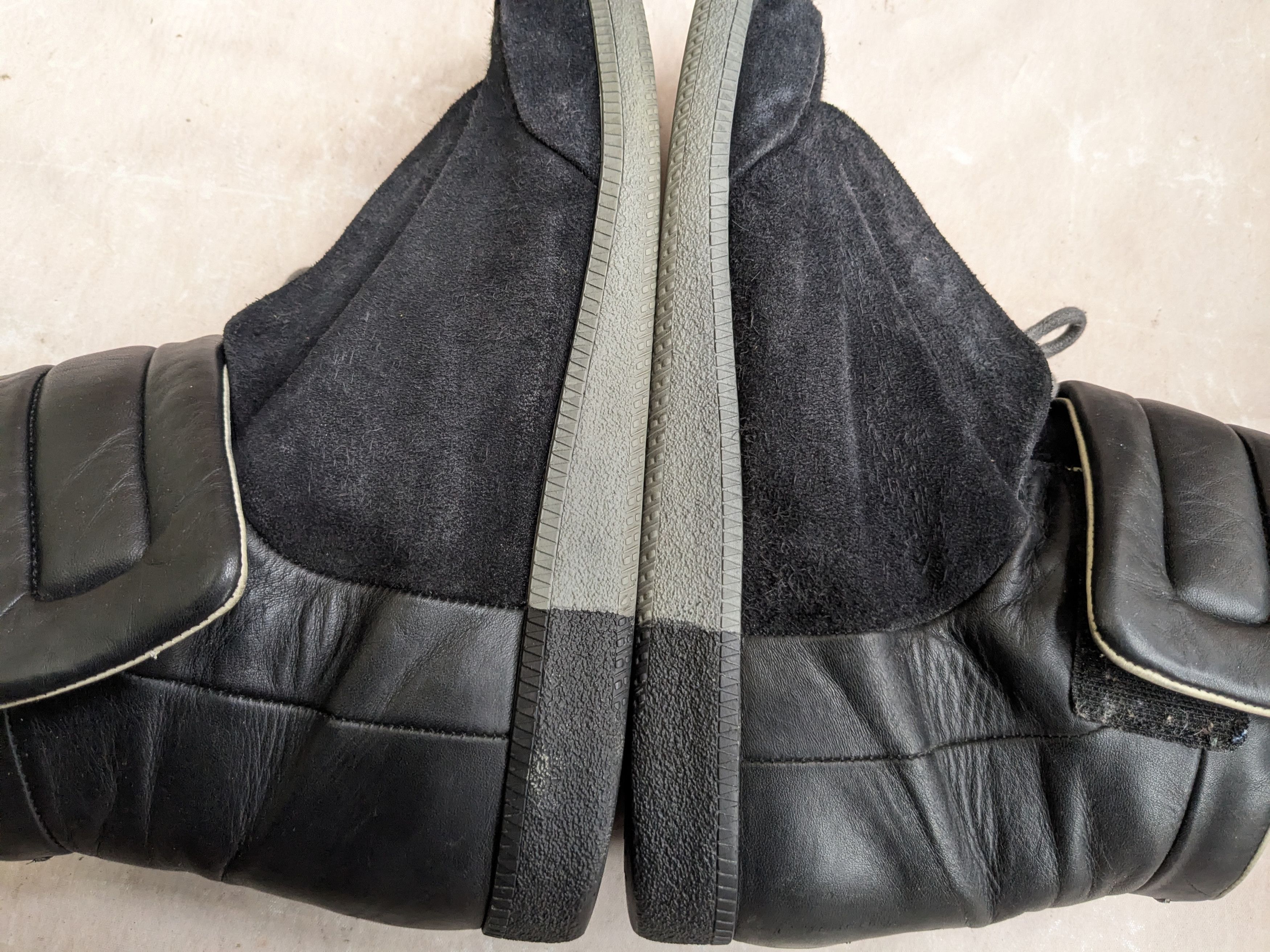 Maison Margiela Maison Margiela Future Black Gray 12 45 Suede Leather Size US 12 / EU 45 - 10 Thumbnail