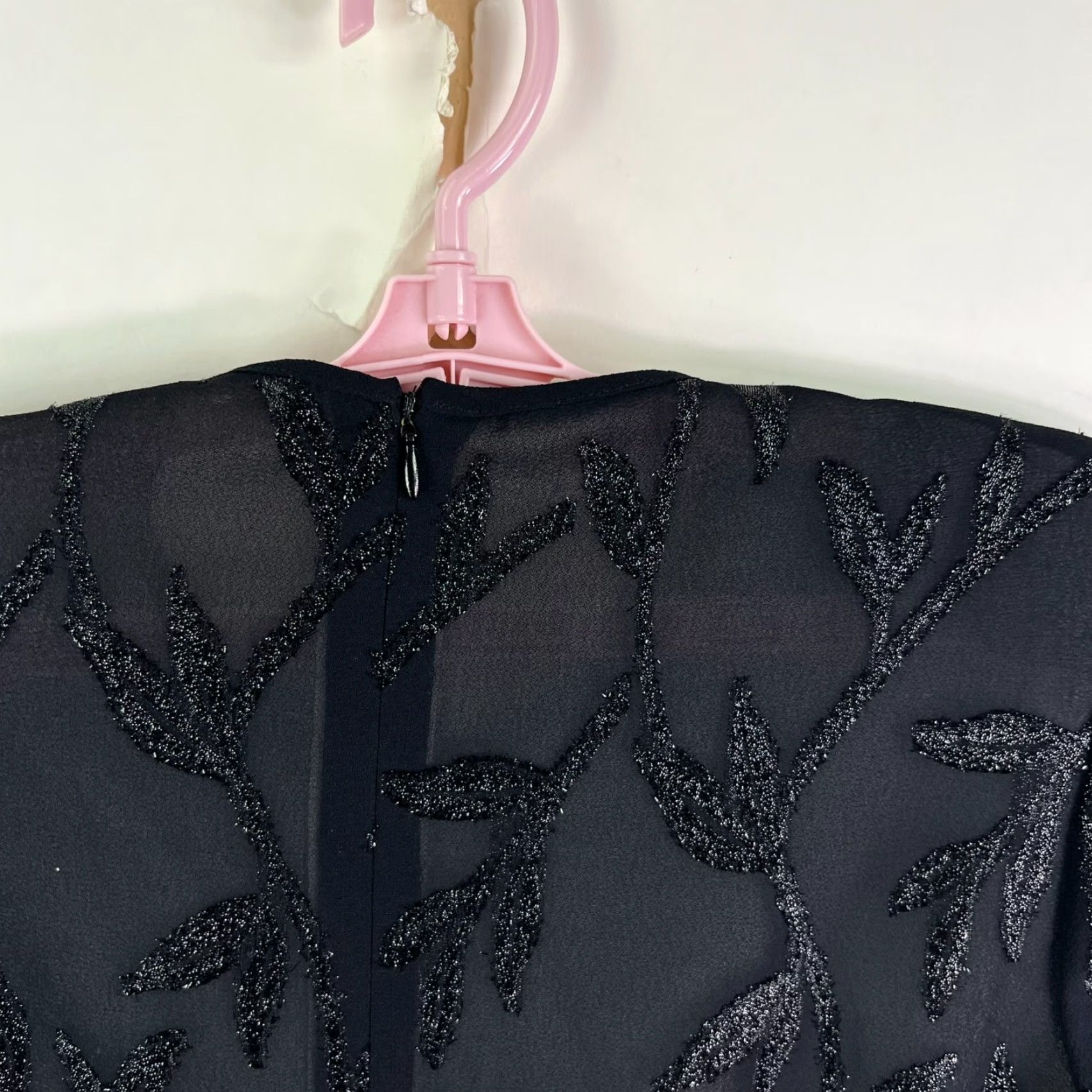 Vintage Vintage Black Floral Silk Sheer Top Womens M - M & M Blouse, Short Sleeve, Round Neck, Glitter Accents, Lightweight, Dry Clean Only Size M / US 6-8 / IT 42-44 - 6 Thumbnail