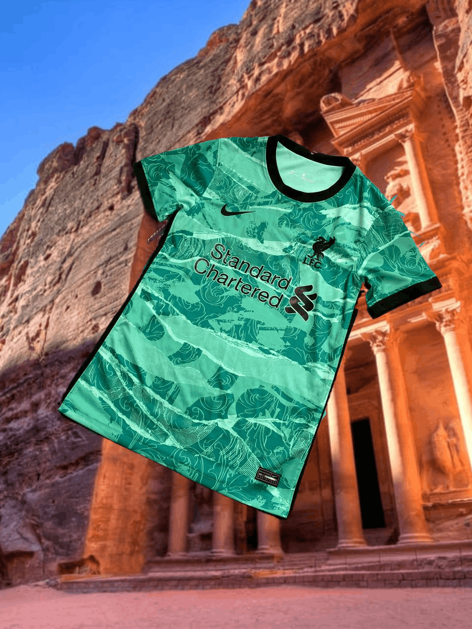 Nike Sportwear Jerseys Nike T-Shirt L.F.C. Y2K DRI-FIT Vintage Size US S / EU 44-46 / 1 - 1 Thumbnail