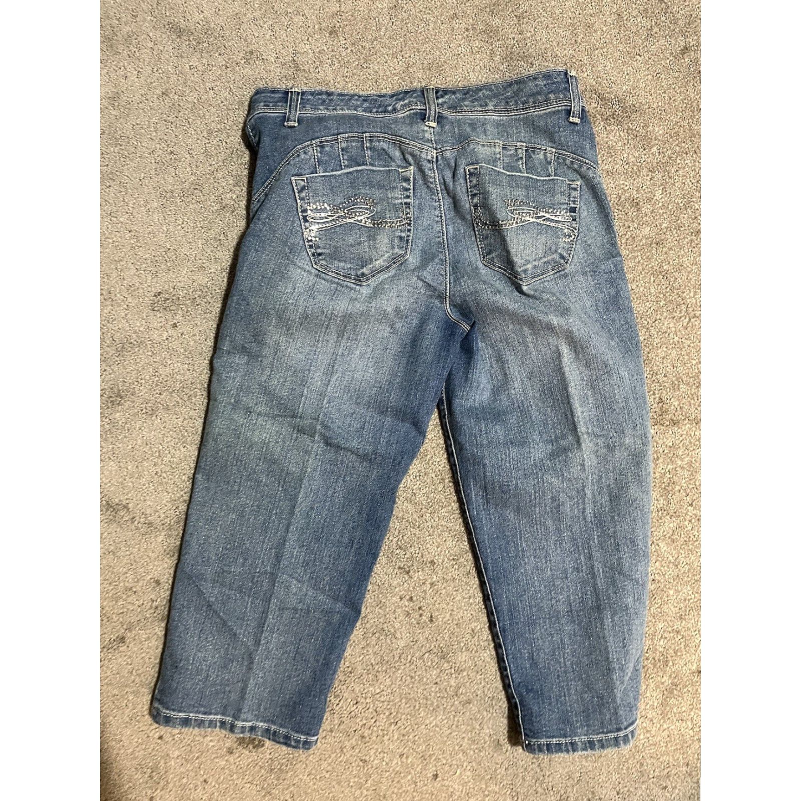 Vintage Style & Co. Jeans Capri Women's 6P Blue 5-Pocket Mid Rise Medium Wash Size 28" / US 6 / IT 42 - 3 Thumbnail