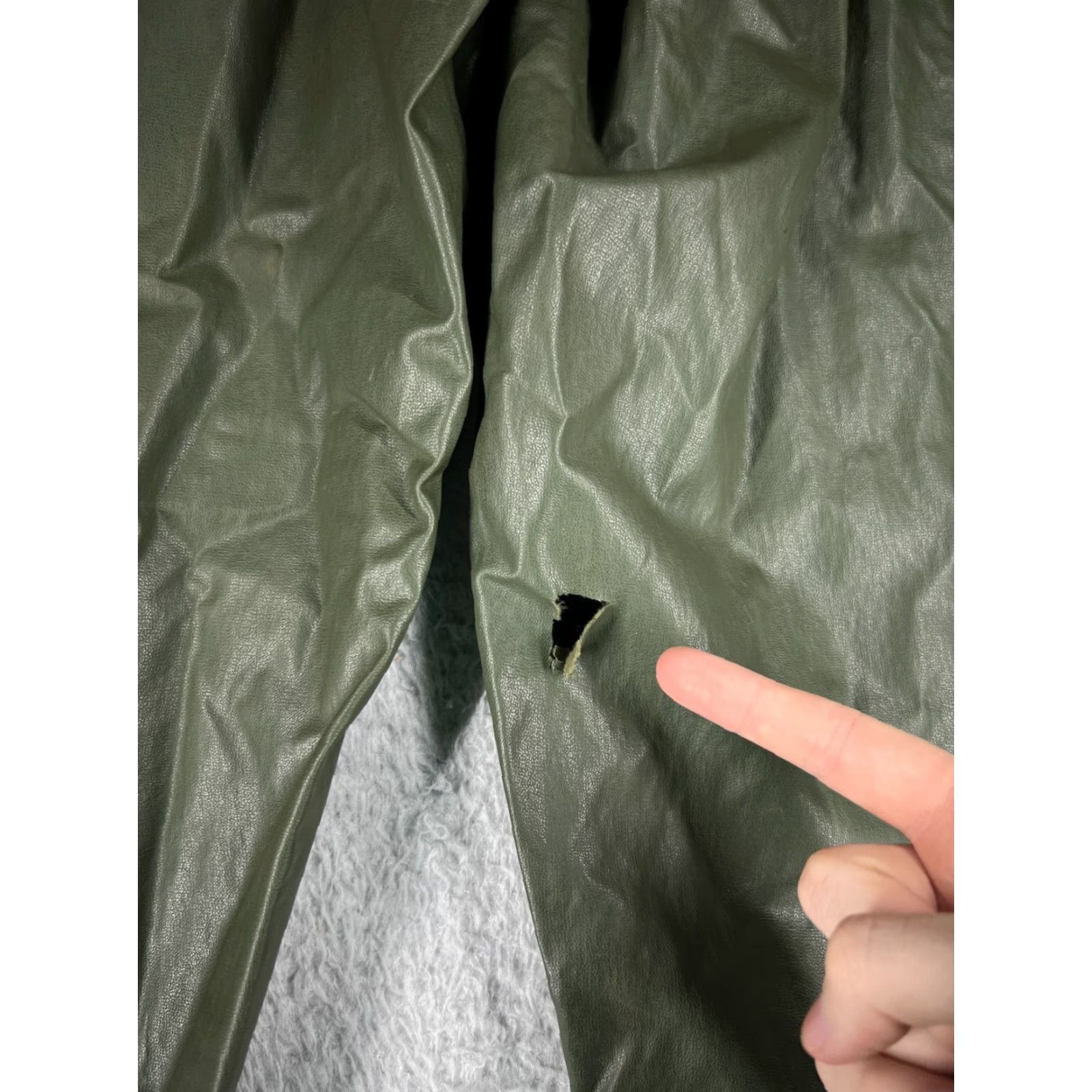 Bass Pro Shops Bass Pro Shops Pants Mens Large Green Waterproof Drawstring Fishing Sportswear Size US 34 / EU 50 - 3 Thumbnail
