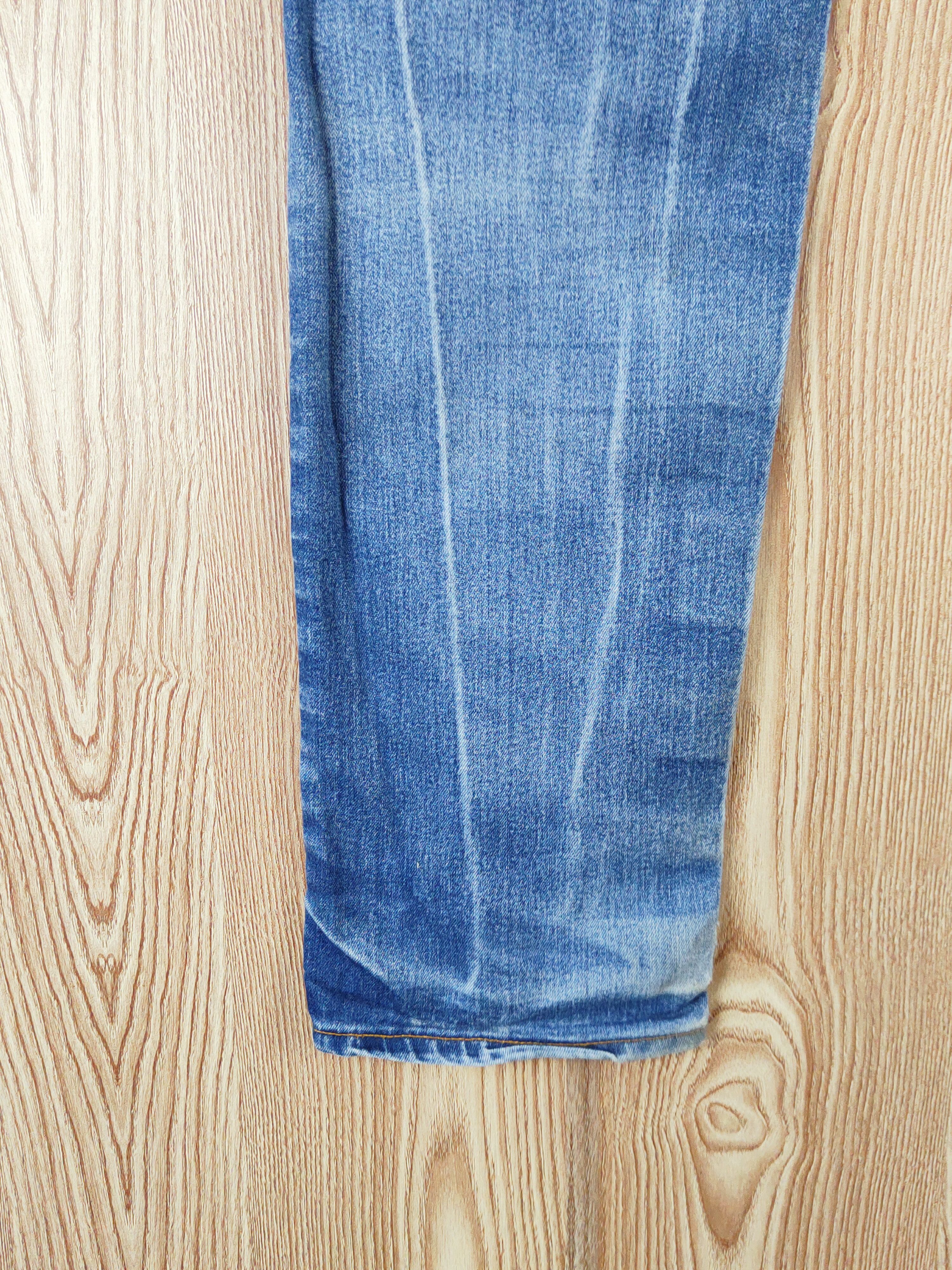 Japanese Brand Uniqlo japan Blue faded Distressed Ripped Jeans #W613 Size US 33 - 9 Thumbnail