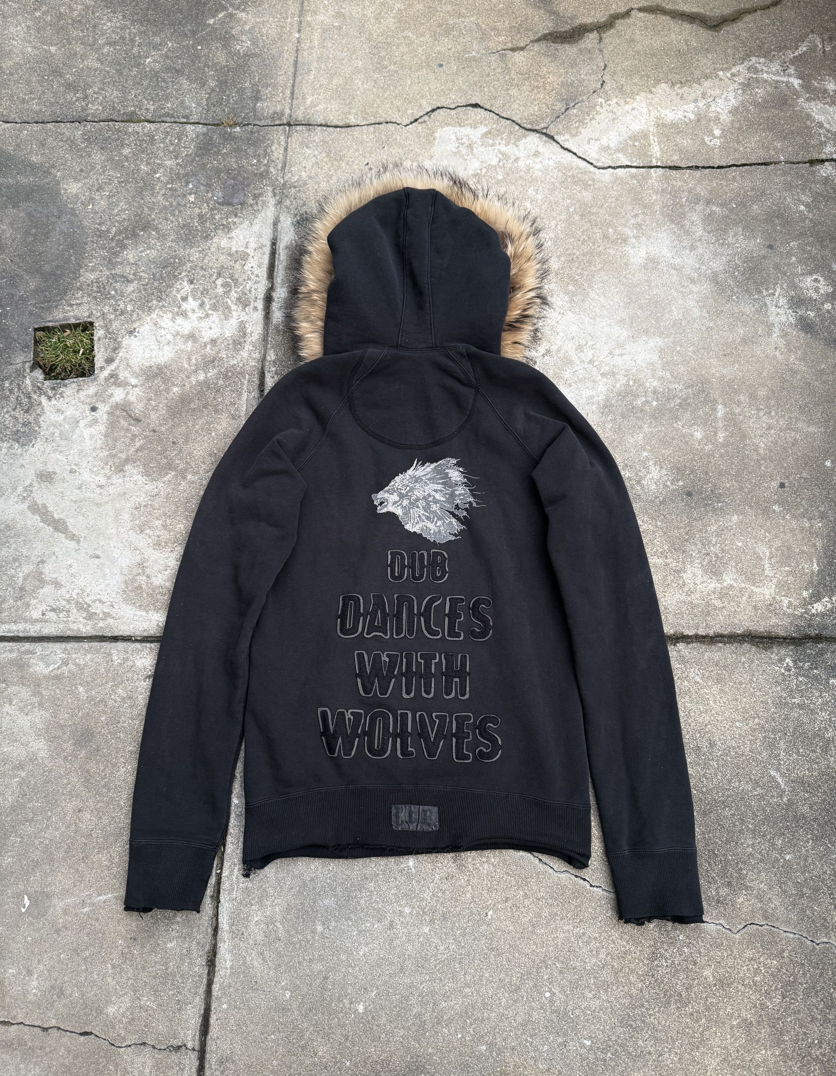 ルグランブルー　DANCES WITH WOLVES ロングトレーナー Le grand bleu/ L.G.B DUB dances with wolves sweater | Depop
