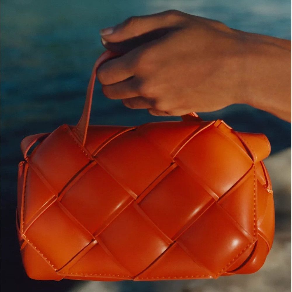 Anthropologie Anthropologie Orange Puffy Woven Crossbody Bag. NWT. Size ONE SIZE - 1 Thumbnail