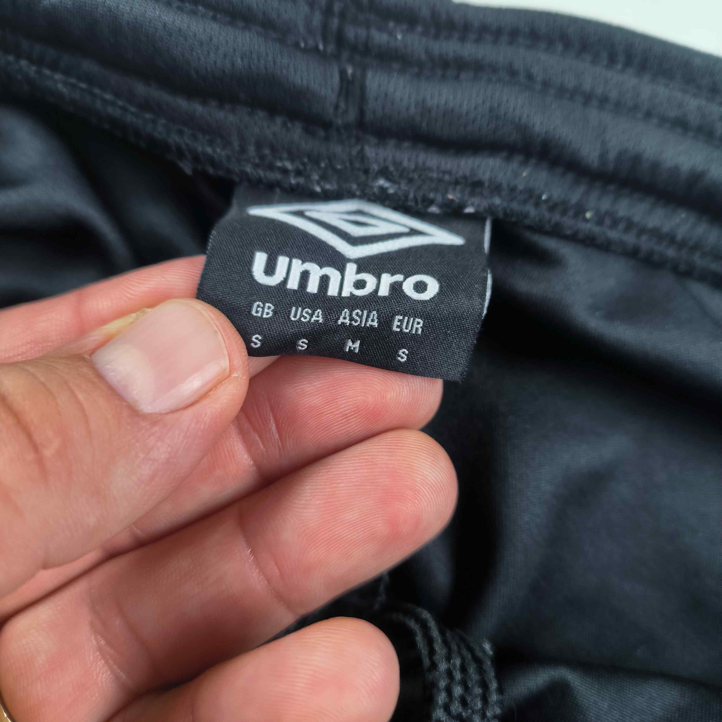 Umbro Derby County Umbro football shorts size S Size US 28 / EU 44 - 4 Thumbnail