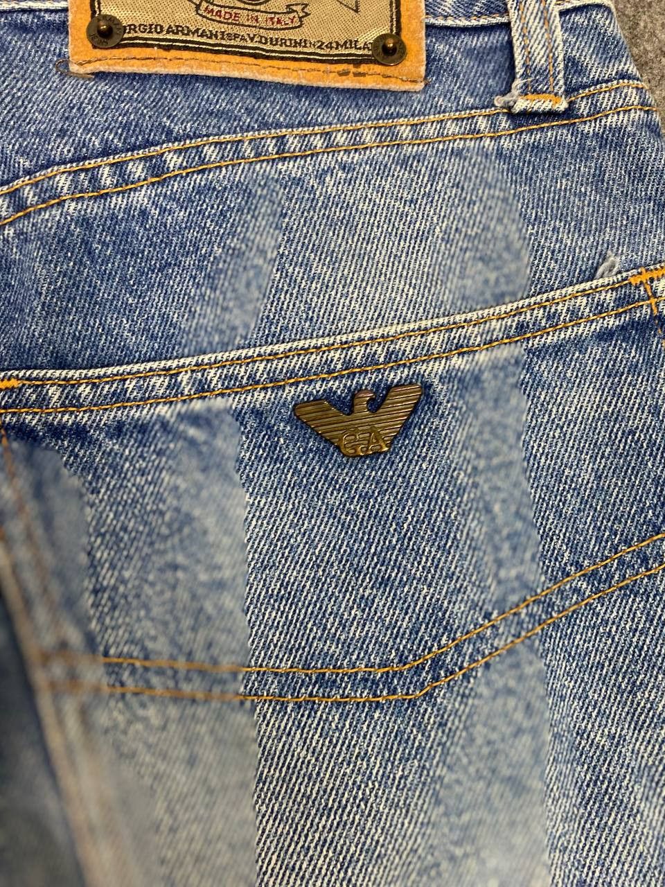 Armani vintage armani jeans made in italy nice design Size US 28 / EU 44 - 4 Thumbnail