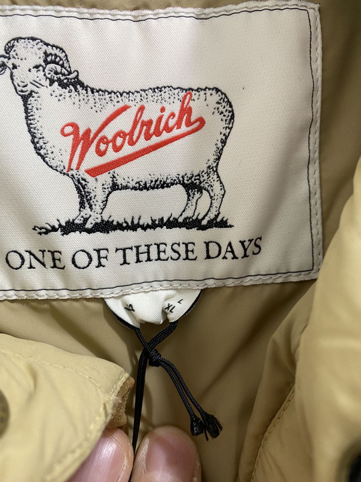Woolrich Woolen Mills Woolrich Puffer Vest, size XL, beige/brown, new with tag. Size US XL / EU 56 / 4 - 6 Thumbnail