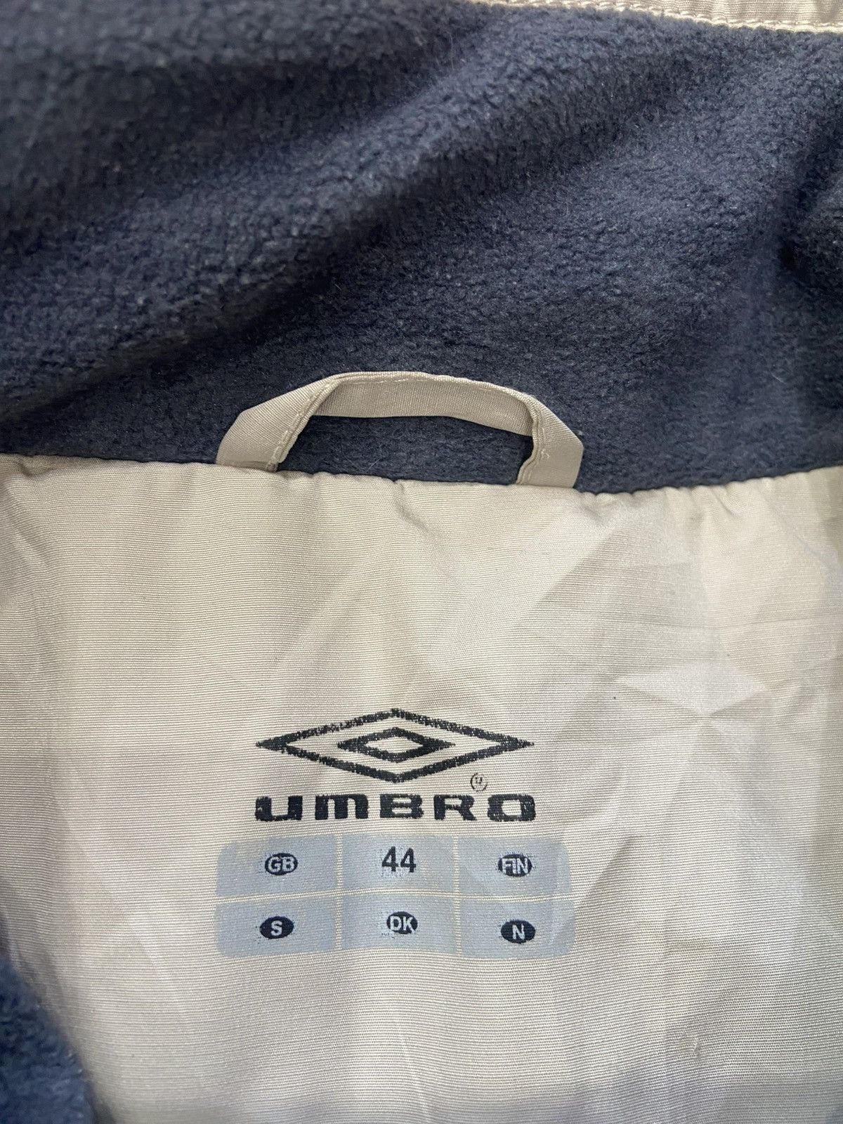 Umbro Vintage Umbro Y2K Grey & Navy Fleece Lined Jacket (S) Size US S / EU 44-46 / 1 - 8 Thumbnail