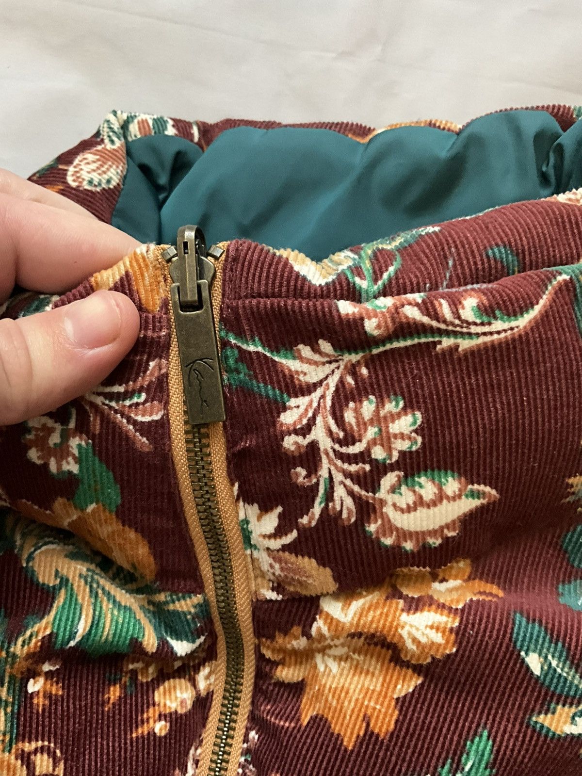 Karl Kani Karl Kani Retro Reversible Corduroy Flower Puffer Jacket Size US L / EU 52-54 / 3 - 5 Thumbnail