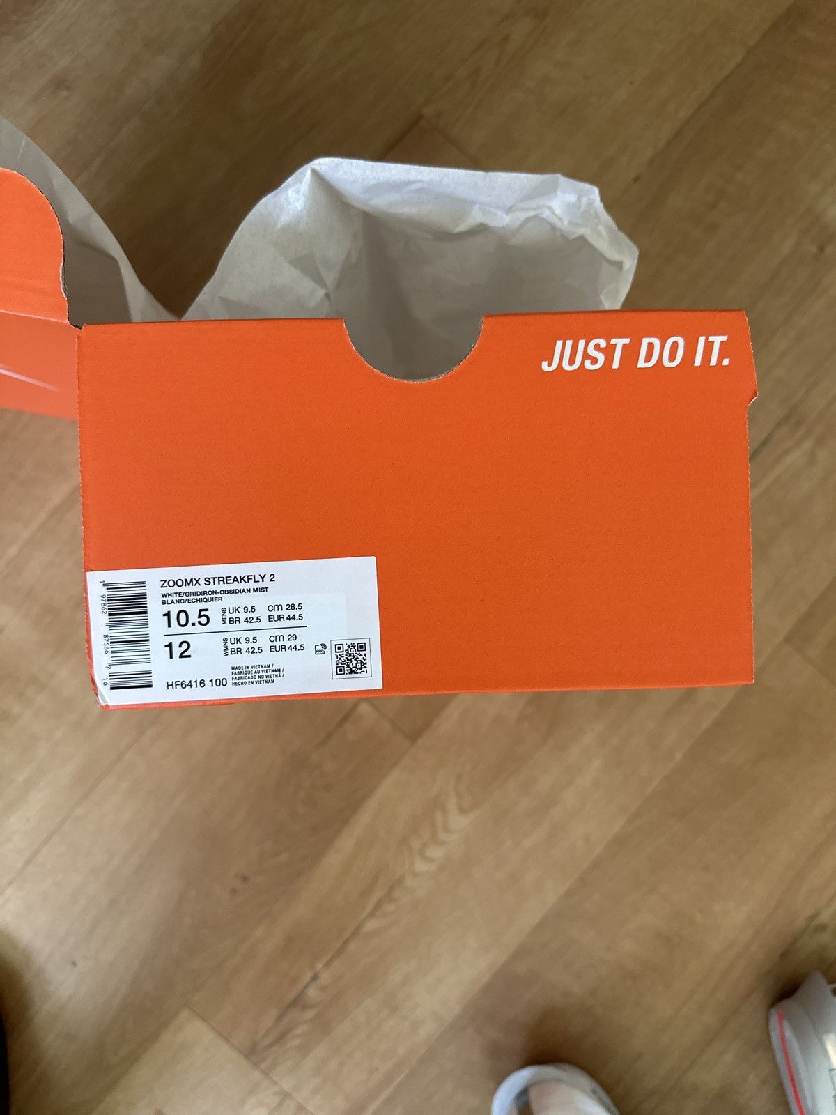 ZOOMX STREAKFLY 2 white obsidian mist