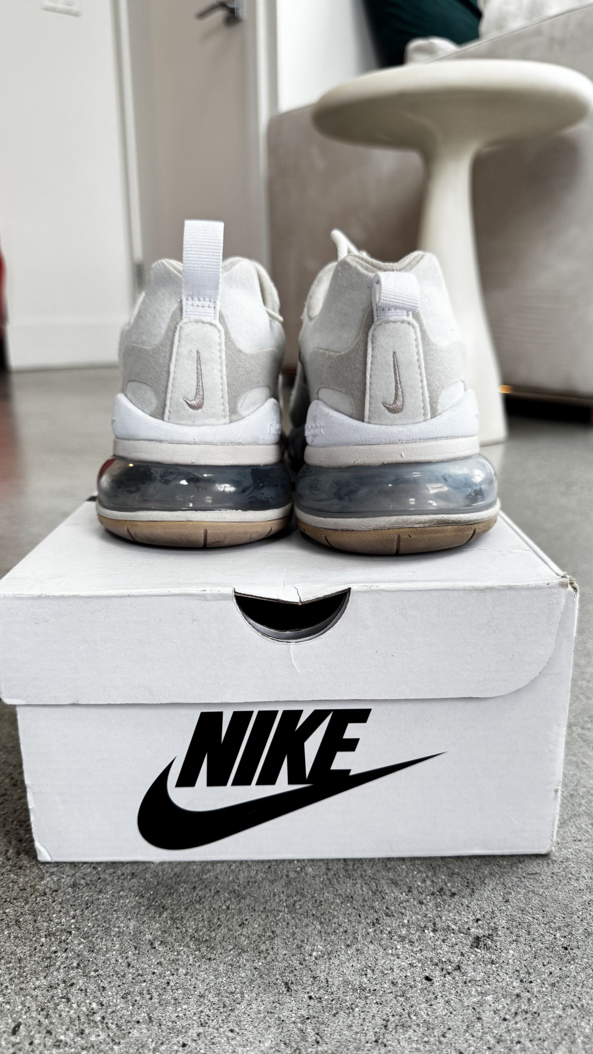 Nike Nike Air Max 270 – White / Light Bone Size US 9 / IT 39 - 4 Thumbnail