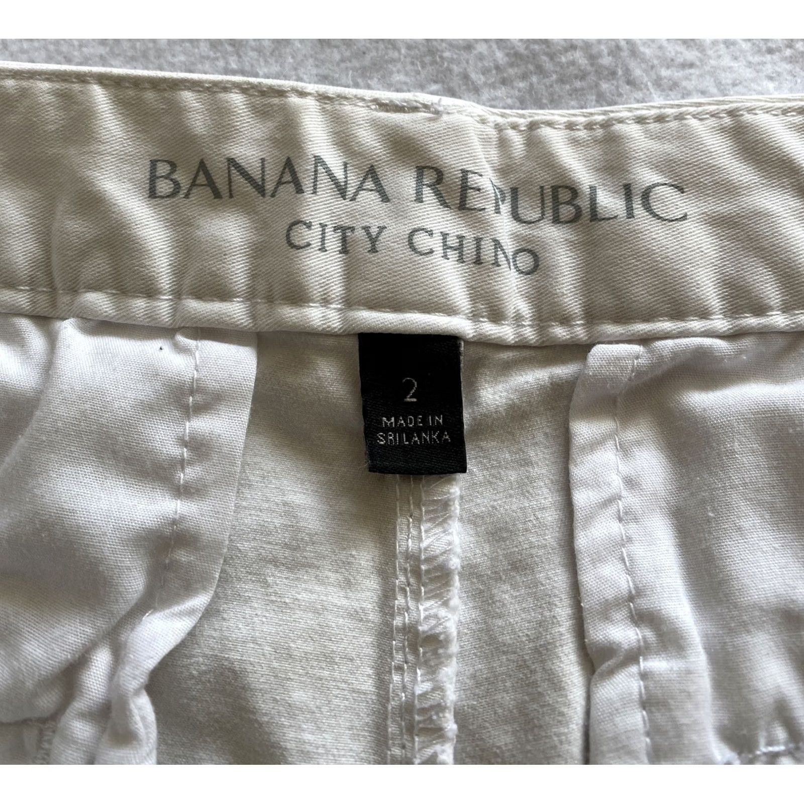 Banana Republic VINTAGE Banana Republic Womens Chino Shorts? Size 26" / US 2 / IT 38 - 4 Thumbnail