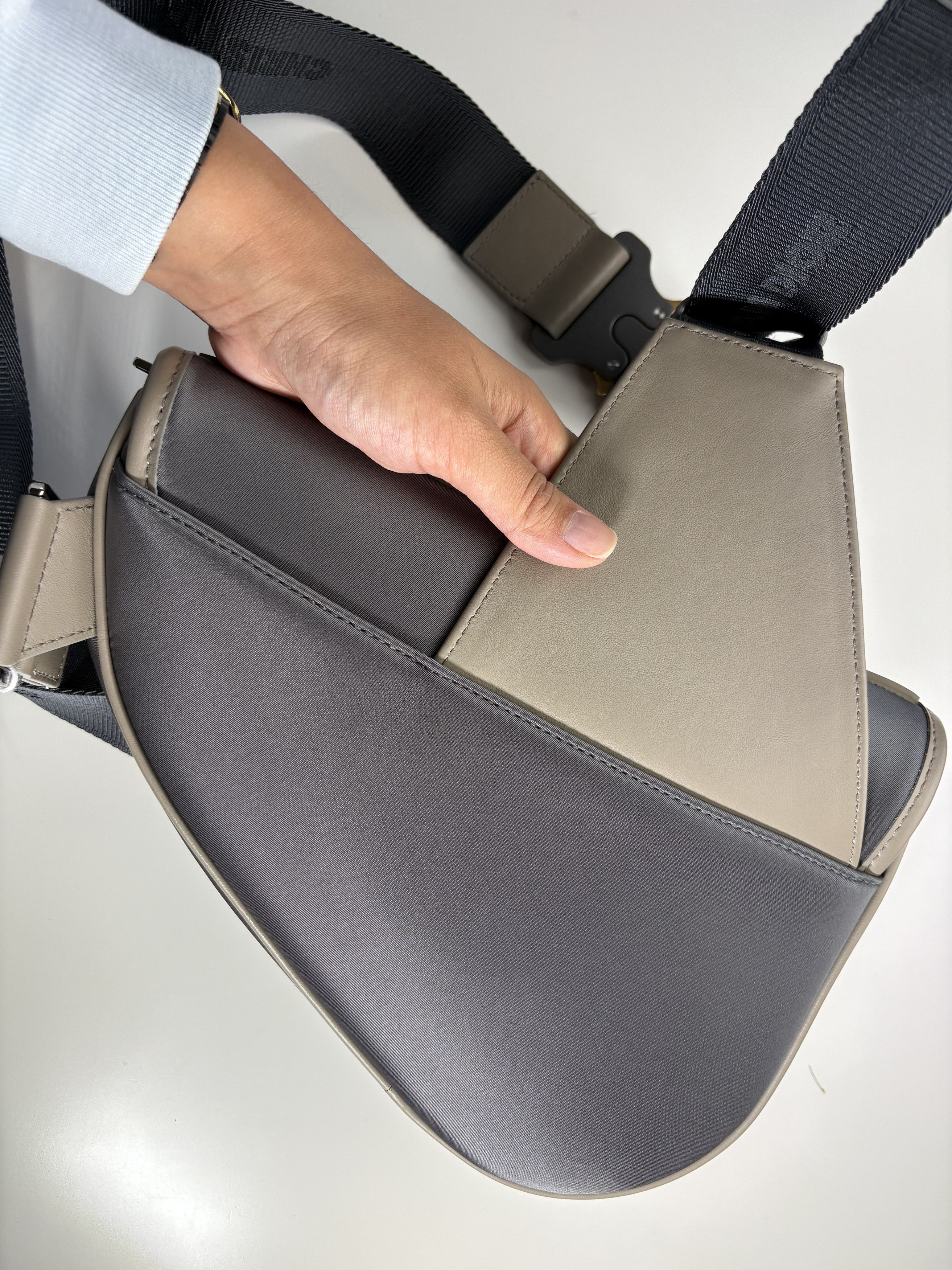 Dior Dior Saddle Bag men’s Sahara Cross Body Bag RRP £3000 Size ONE SIZE - 7 Thumbnail