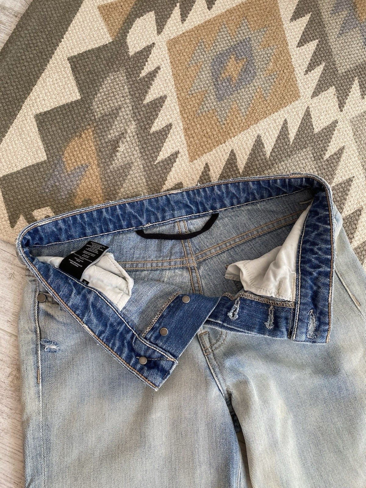 Helmut Lang Helmut Lang Womens Washed Denim Jeans Pants Size 26" / US 2 / IT 38 - 11 Thumbnail