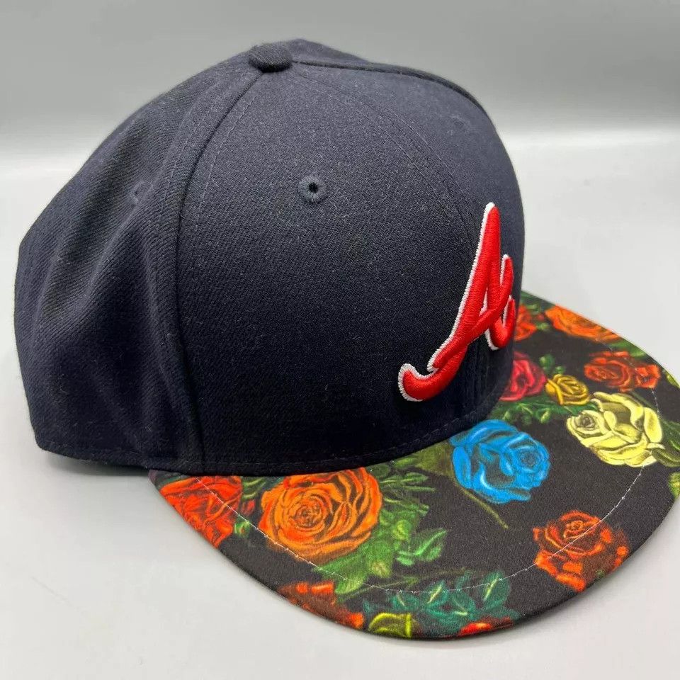 New Era Atlanta Braves Hat Men 7 5/8 Black Gray Floral MLB Fitted Size ONE SIZE - 4 Thumbnail