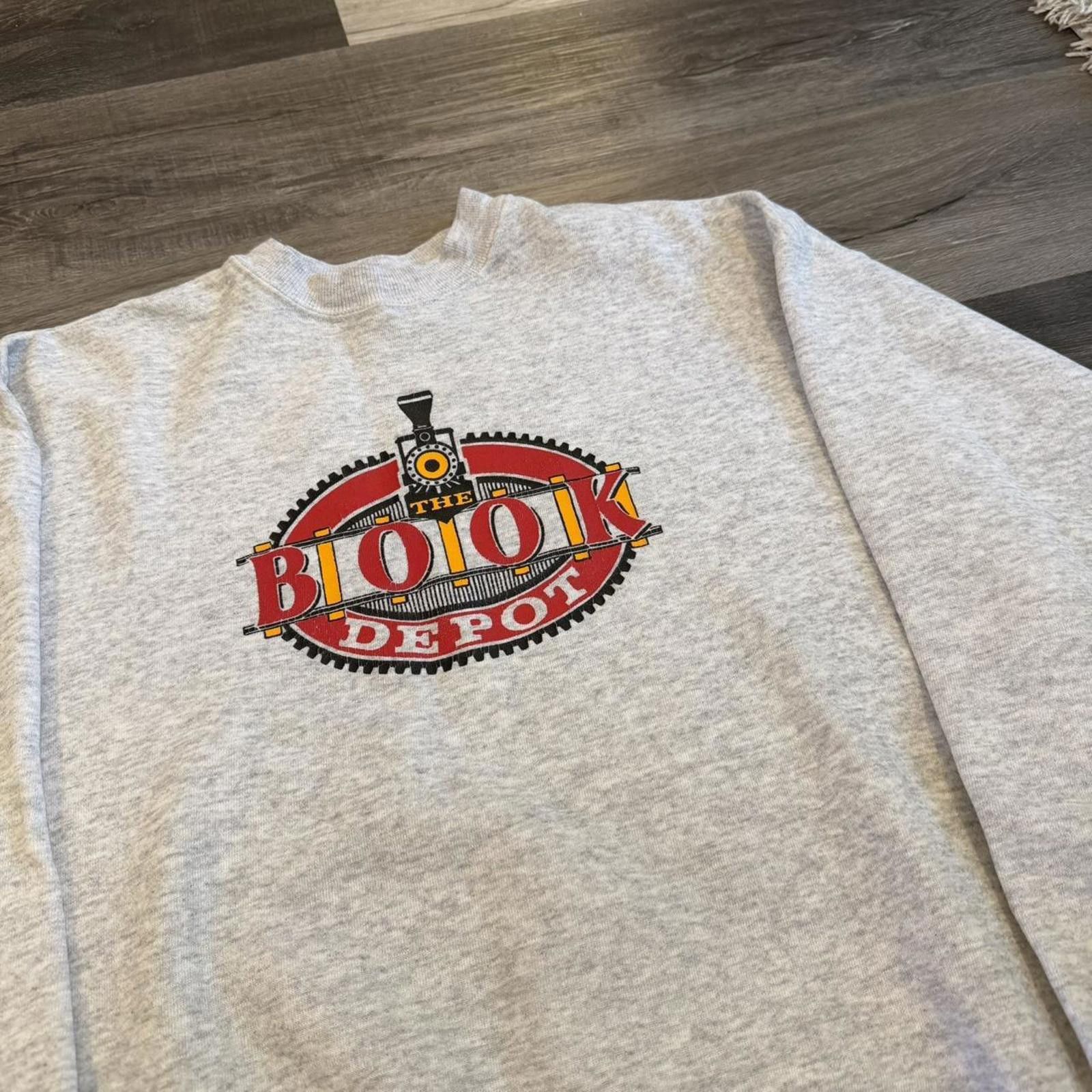 Hanes vintage the book depot crewneck sweatshirt XL/XXL Size US XL / EU 56 / 4 - 1 Thumbnail
