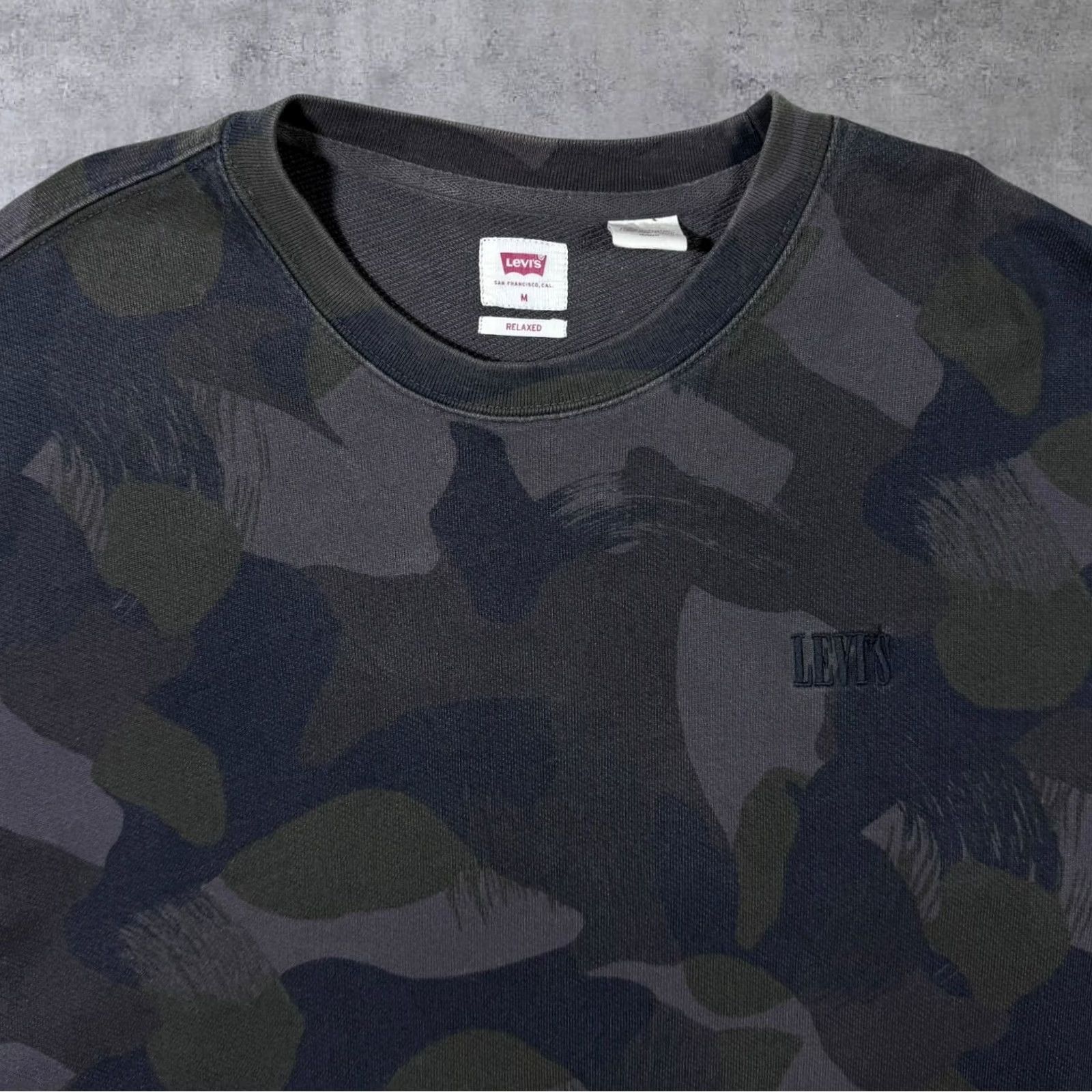 Levi's Levi's Sweatshirt Relaxed Khaki Grey Camo Mini Logo Long Sleeve Pullover M Multicoloured Logo Mens Size US M / EU 48-50 / 2 - 3 Thumbnail