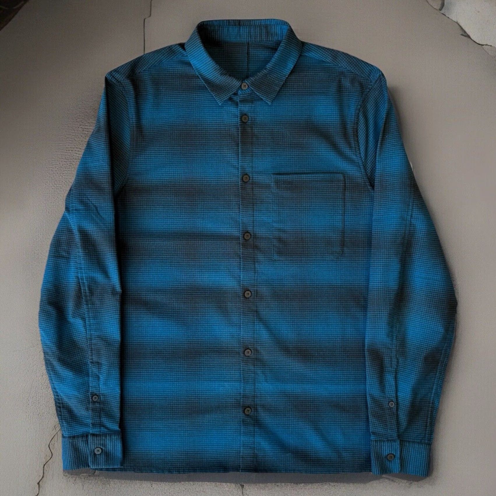 Lululemon Lululemon Mason Peak Flannel Button-Down Shirt L Blue Black Workwear Regular Long Sleeve Collar-Down Cotton Vintage No Mens ABC Size US L / EU 52-54 / 3 - 2 Thumbnail