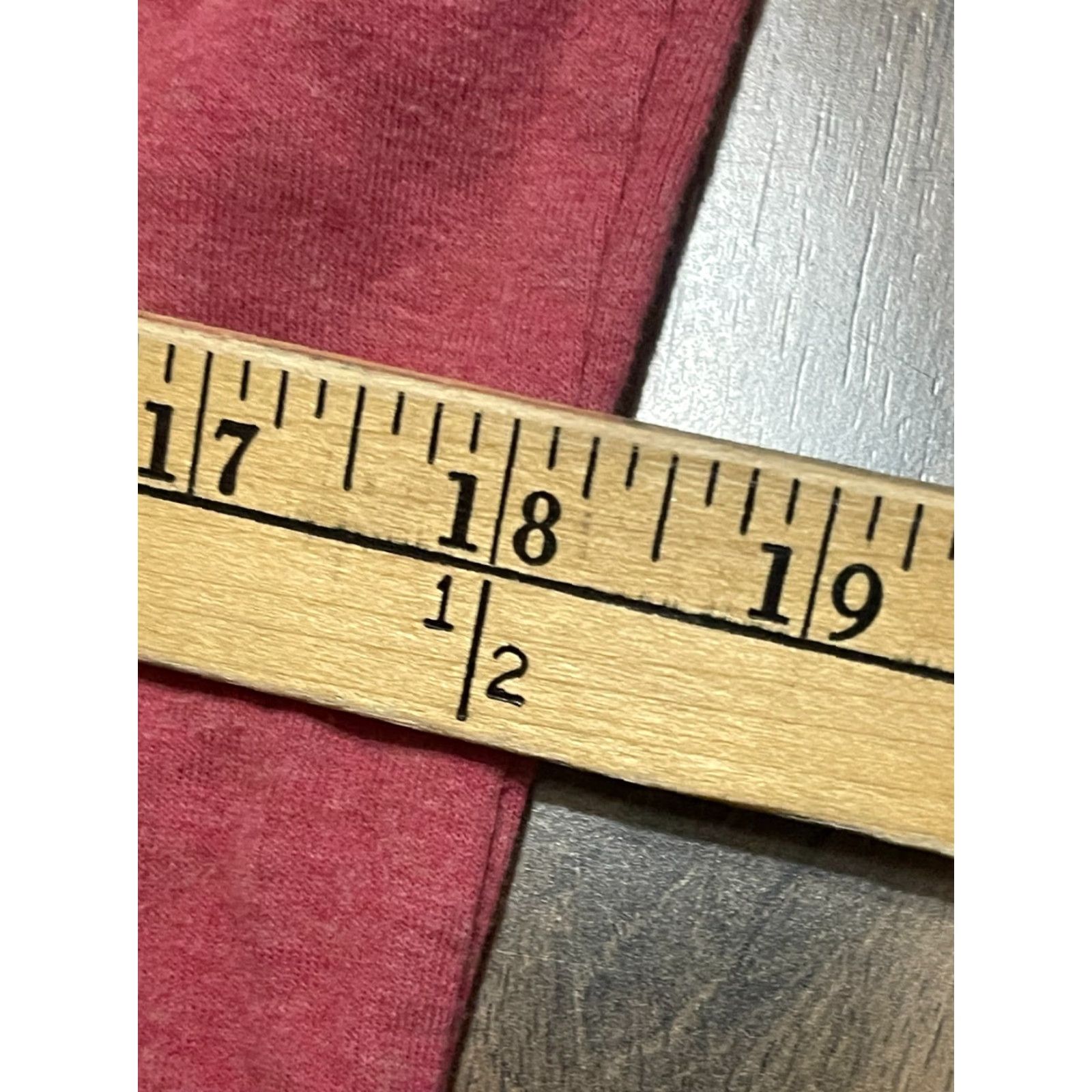 Carhartt Carhartt Shirt Women L Red V-Neck Shot Sleeve T-Shirt; Pullover Casual Solid Modern Basic Fall Spring Summer Regular Size L / US 10 / IT 46 - 3 Thumbnail