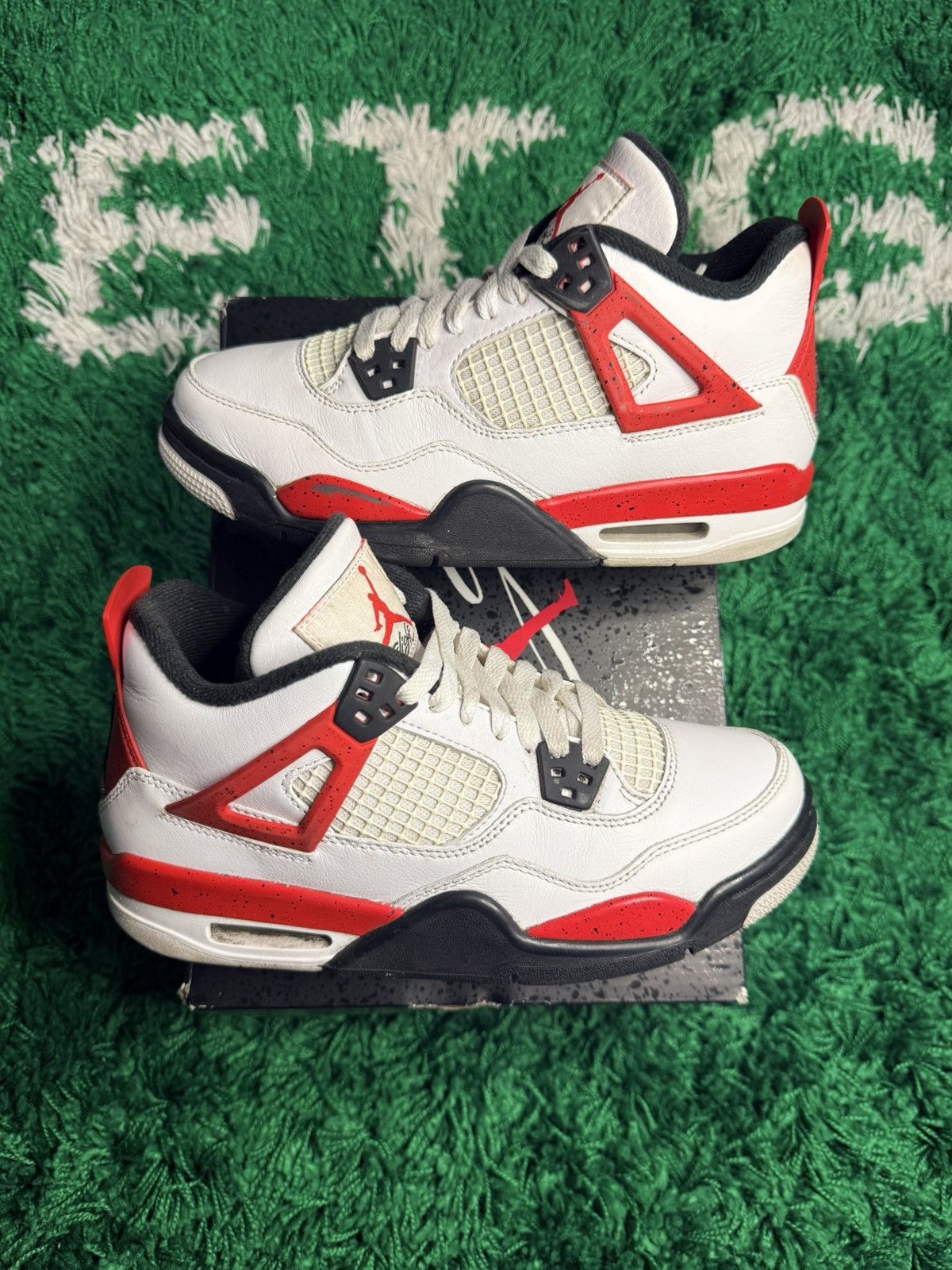 Jordan Brand Air Jordan 4 GS Red Cement Size US 5.5 / EU 38 - 1 Thumbnail