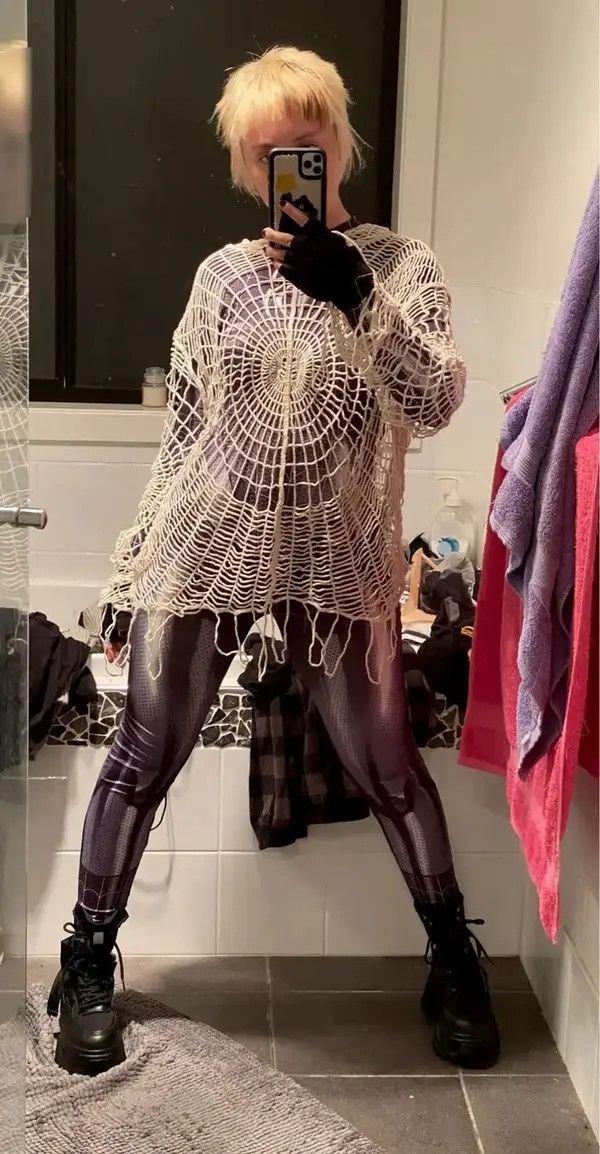 Other Y2K Spider Web with Holes Hooded Pullover Knitted Sweater Size US L / EU 52-54 / 3 - 5 Thumbnail