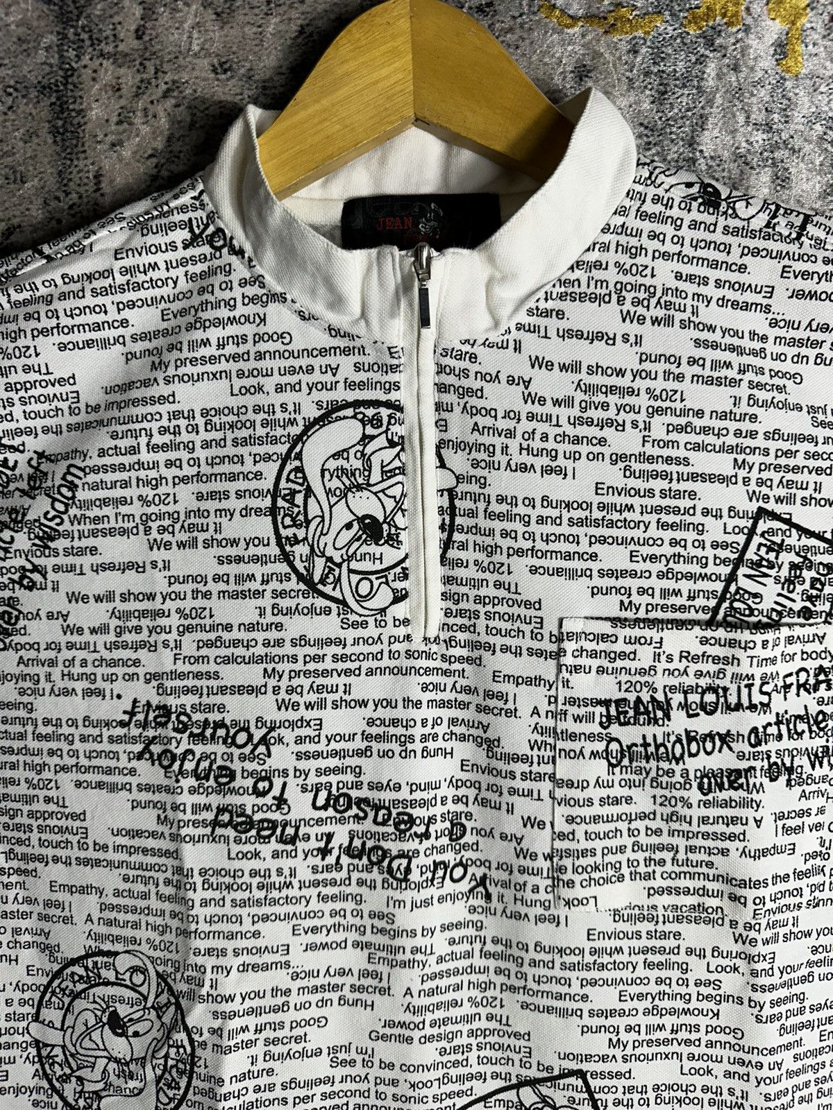 20471120 JEAN PAUL GAULTIER STYLE SHIRT AOP QUOTES TEXT SHORT SLEEVE Size US L / EU 52-54 / 3 - 4 Thumbnail