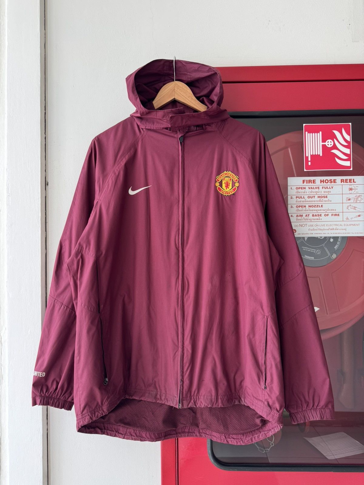 Nike Vintage Manchester United 2004-06 Total 90 Track Jacket Size US L / EU 52-54 / 3 - 3 Thumbnail