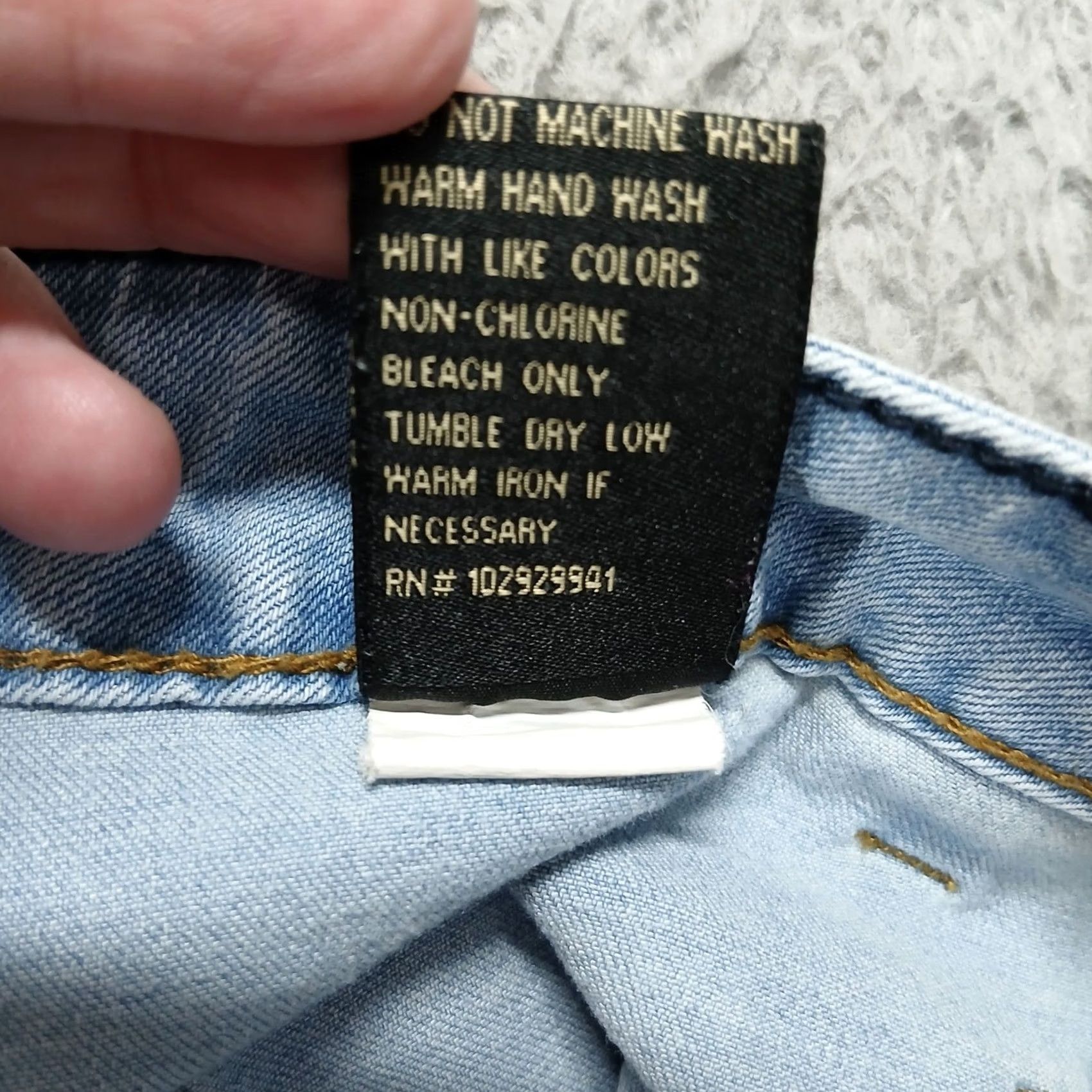 Vintage Suzanne Betro Denim Jeans Women's 18 Light Wash Distressed Flare Frayed EUC Size 40" / US 18 - 6 Thumbnail