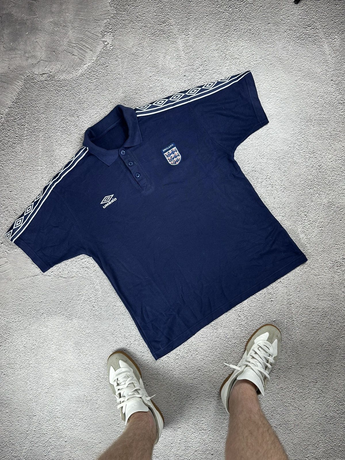 Umbro × Vintage Vintage Umbro England Three Lions Polo Shirt Navy Size US XL / EU 56 / 4 - 3 Thumbnail