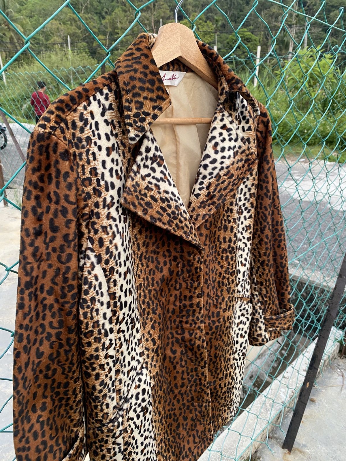 Japanese Brand ‼️Rare‼️ Japanese Leopard trench coat Size M / US 6-8 / IT 42-44 - 3 Thumbnail
