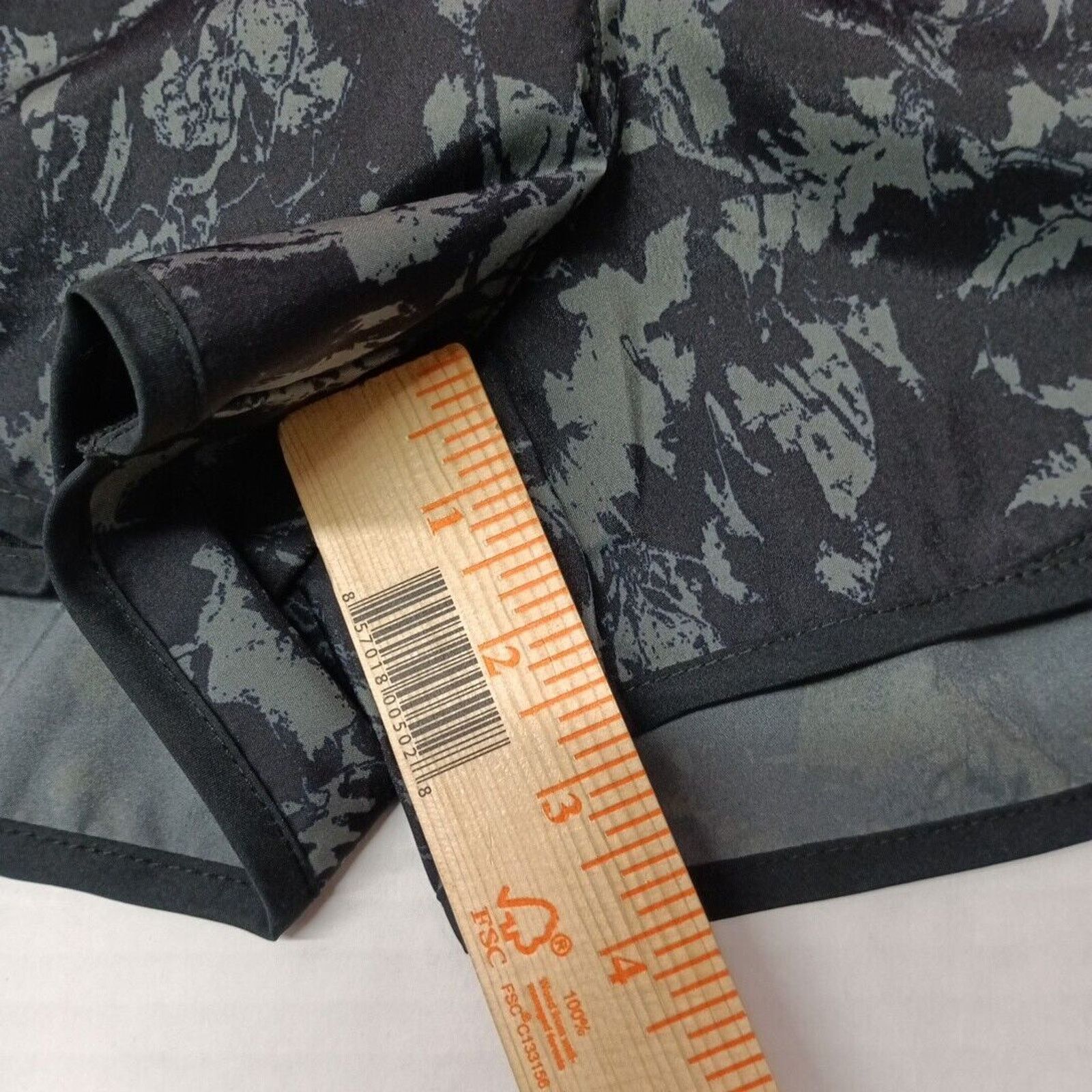 Nike Nike One Tempo Running Shorts Womens S Black Printed Dri-FIT Size 27" / US 4 / IT 40 - 2 Thumbnail