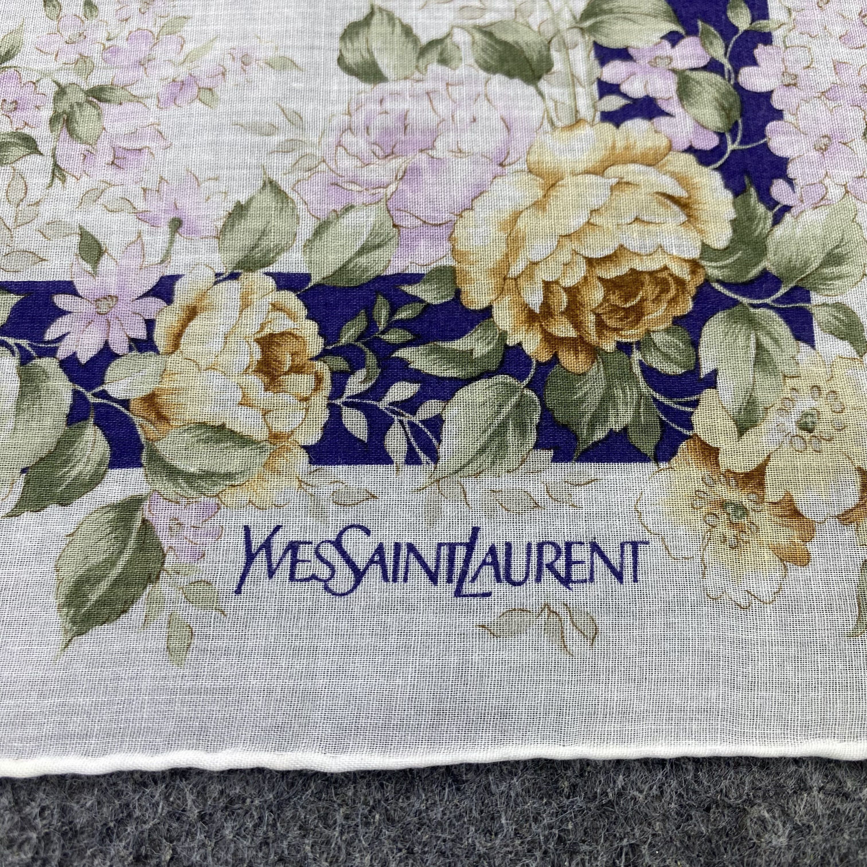 Yves Saint Laurent Yves Saint Lauren Handkerchief / Bandana / Neckerchief-B2085 Size ONE SIZE - 7 Thumbnail