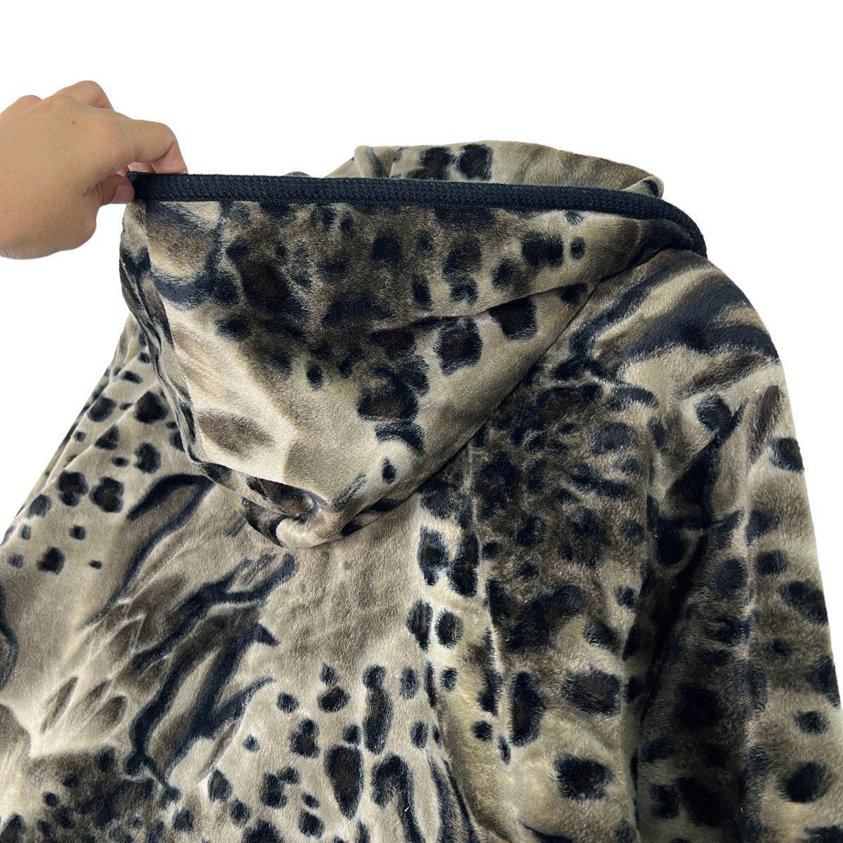 Japanese Brand 🔥 VINTAGE LEOPARD MOTIVE SHAWL COLAR JACKET Size US L / EU 52-54 / 3 - 9 Thumbnail