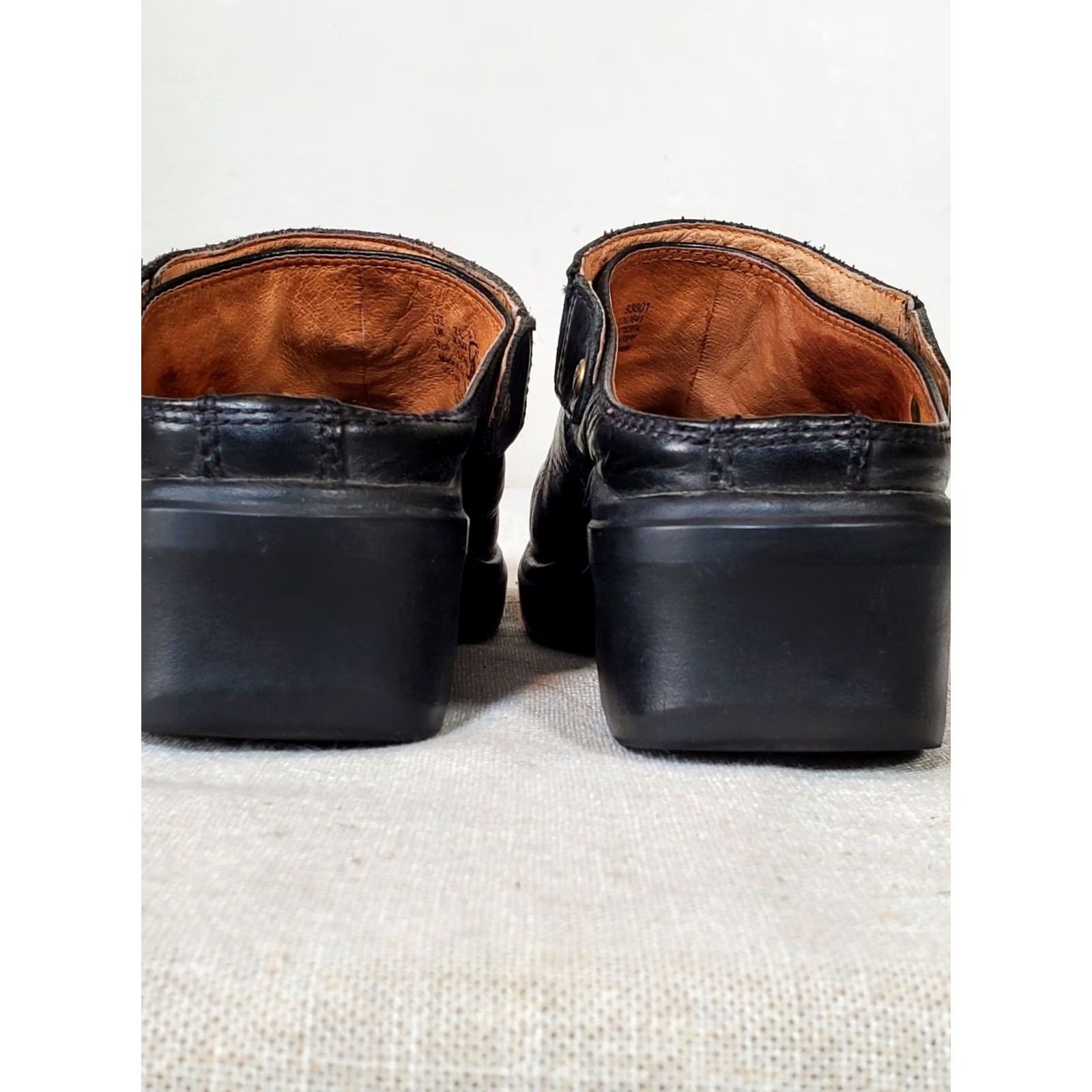 Ariat Ariat Santa Cruz Clogs Black Leather Slip On Sling Back Women's 7 US Saddle/Cruze? Size US 5 / IT 35 - 5 Thumbnail