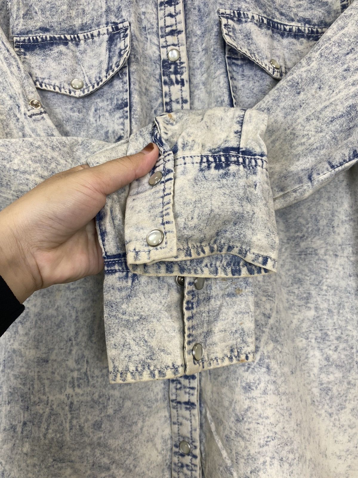 Japanese Brand × Vintage One Way Distress Denim Shirt Size US S / EU 44-46 / 1 - 8 Thumbnail