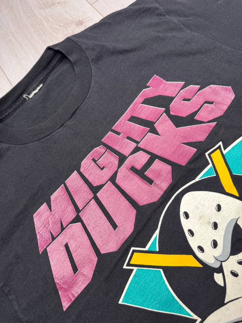 NHL Vintage 1993 MIGHTY DUCKS Anaheim Disney America NHL t-shirt Size US L / EU 52-54 / 3 - 5 Thumbnail