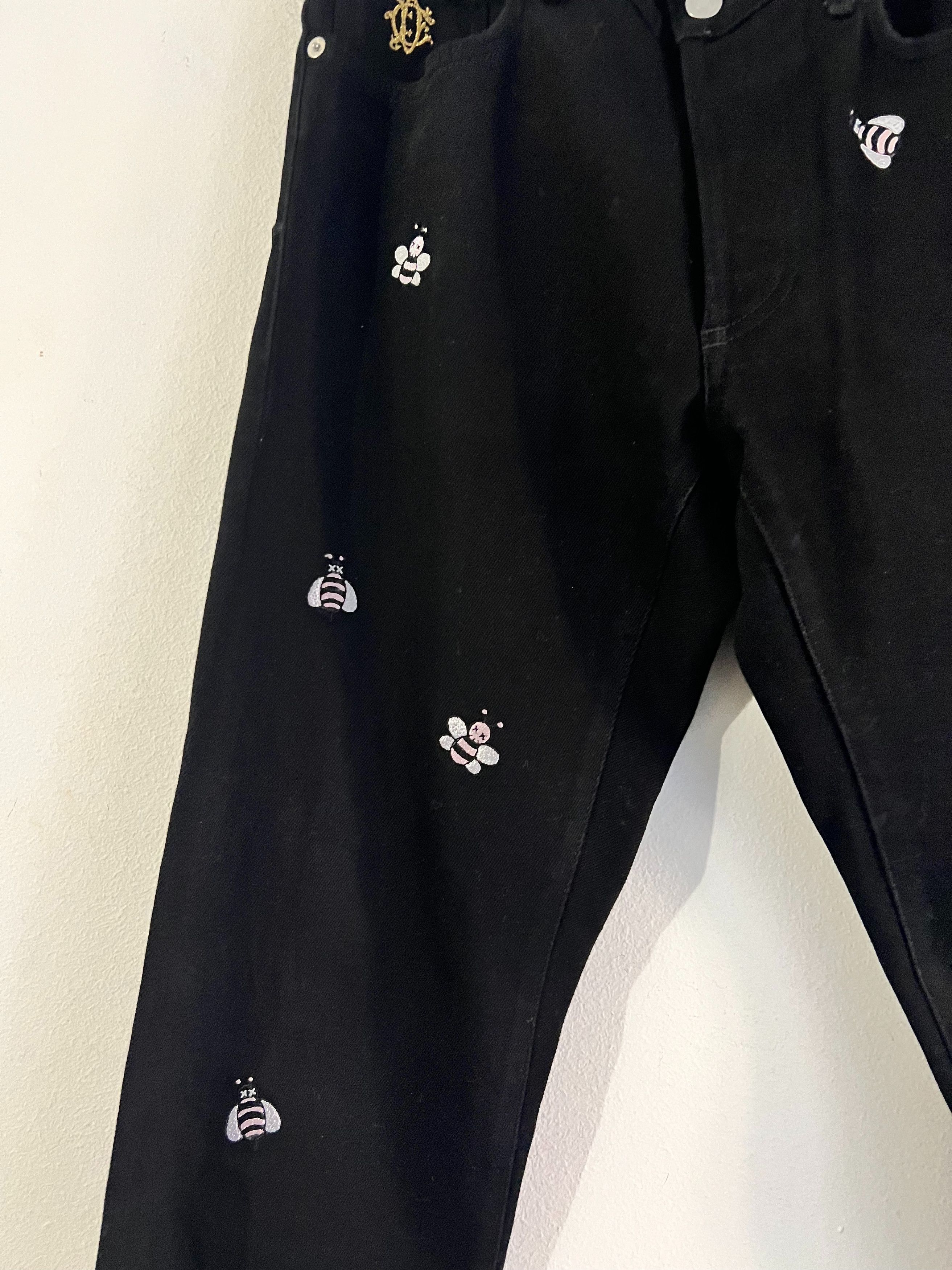 Dior × Kaws Kim Jones Dior X Kaws Bee Embroidered Denim Jeans Size US 34 / EU 50 - 8 Thumbnail
