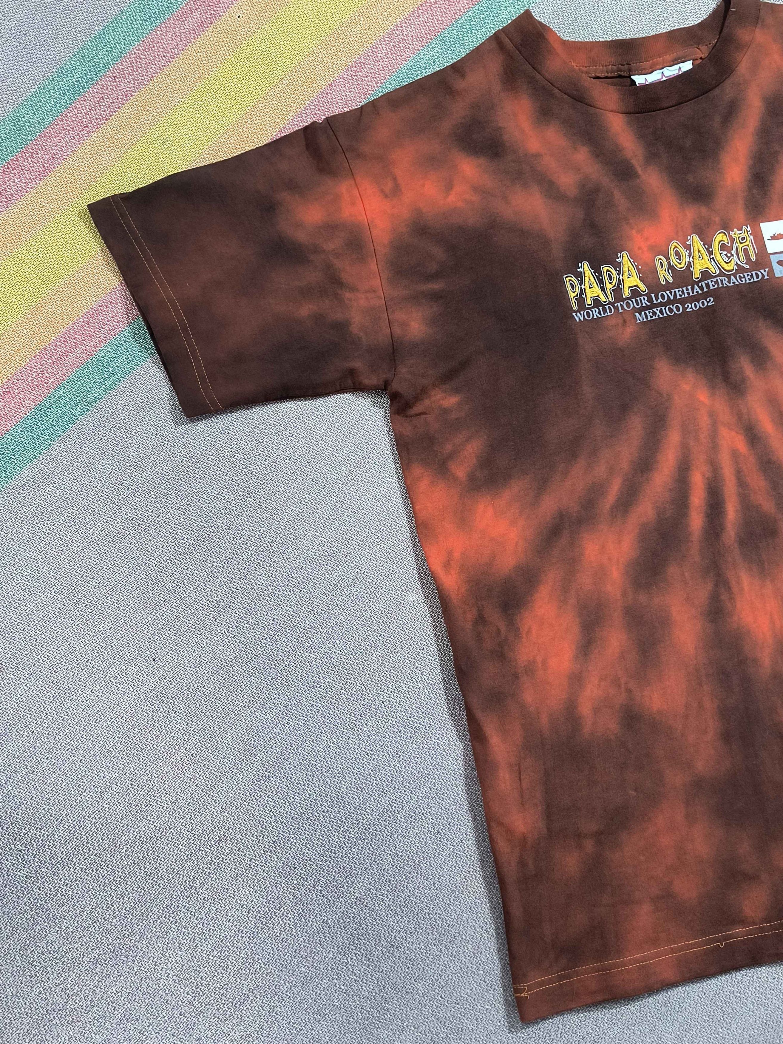 Band Tees Y2K Papa Roach Love Hate Tragedy World Tour Mexico 2002 Size US M / EU 48-50 / 2 - 3 Thumbnail
