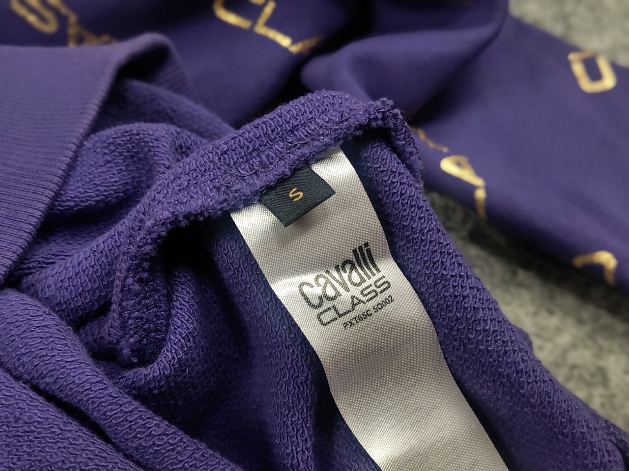 Roberto Cavalli Roberto Cavalli class Design Purple Monogram Logo Sweatshirt Size US S / EU 44-46 / 1 - 14 Thumbnail